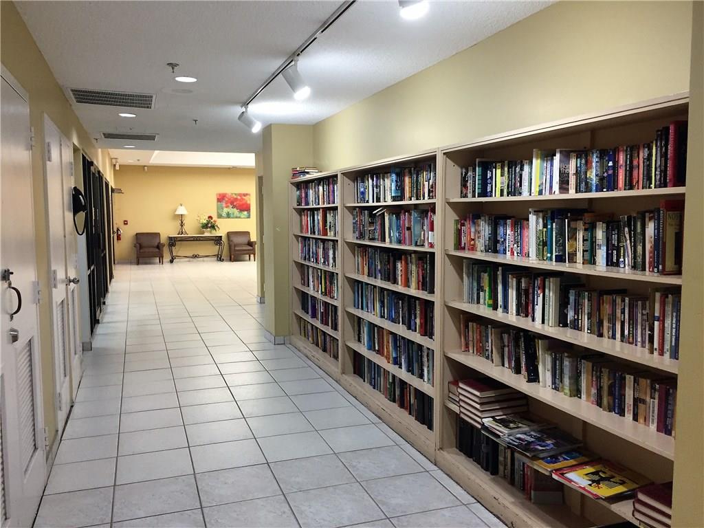 SUNRISE LAKES PHASE IV - Residential