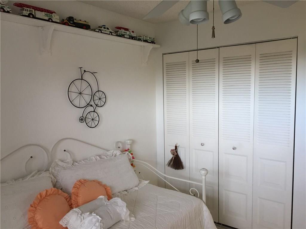 SUNRISE LAKES PHASE IV - Residential