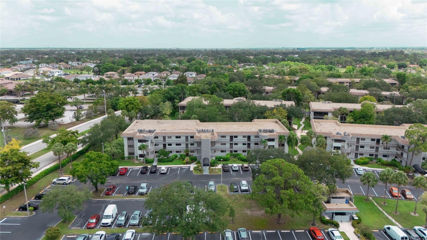 Bonaire at Woodmont - Residential