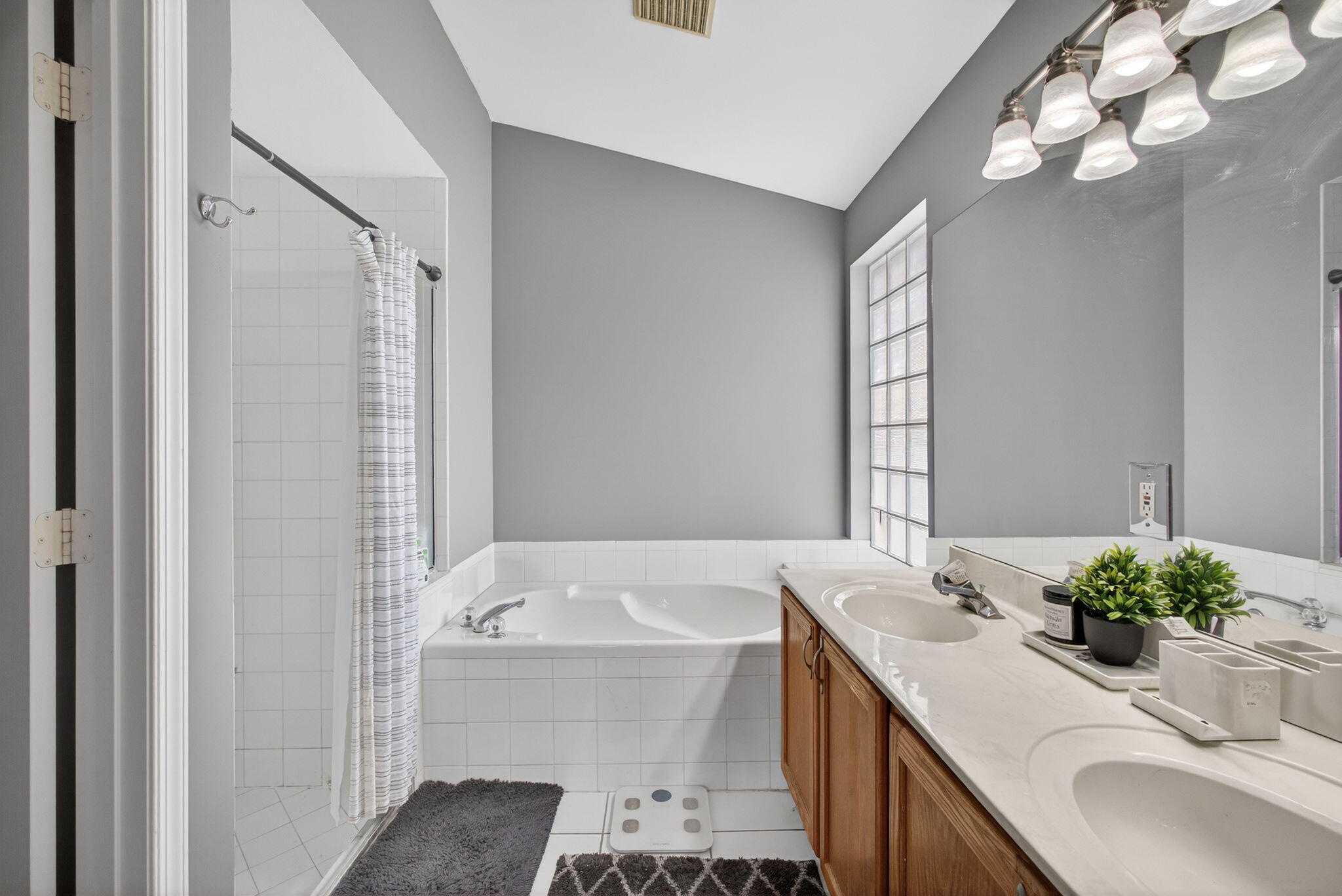 NORMANDY VILLAGE - Residential