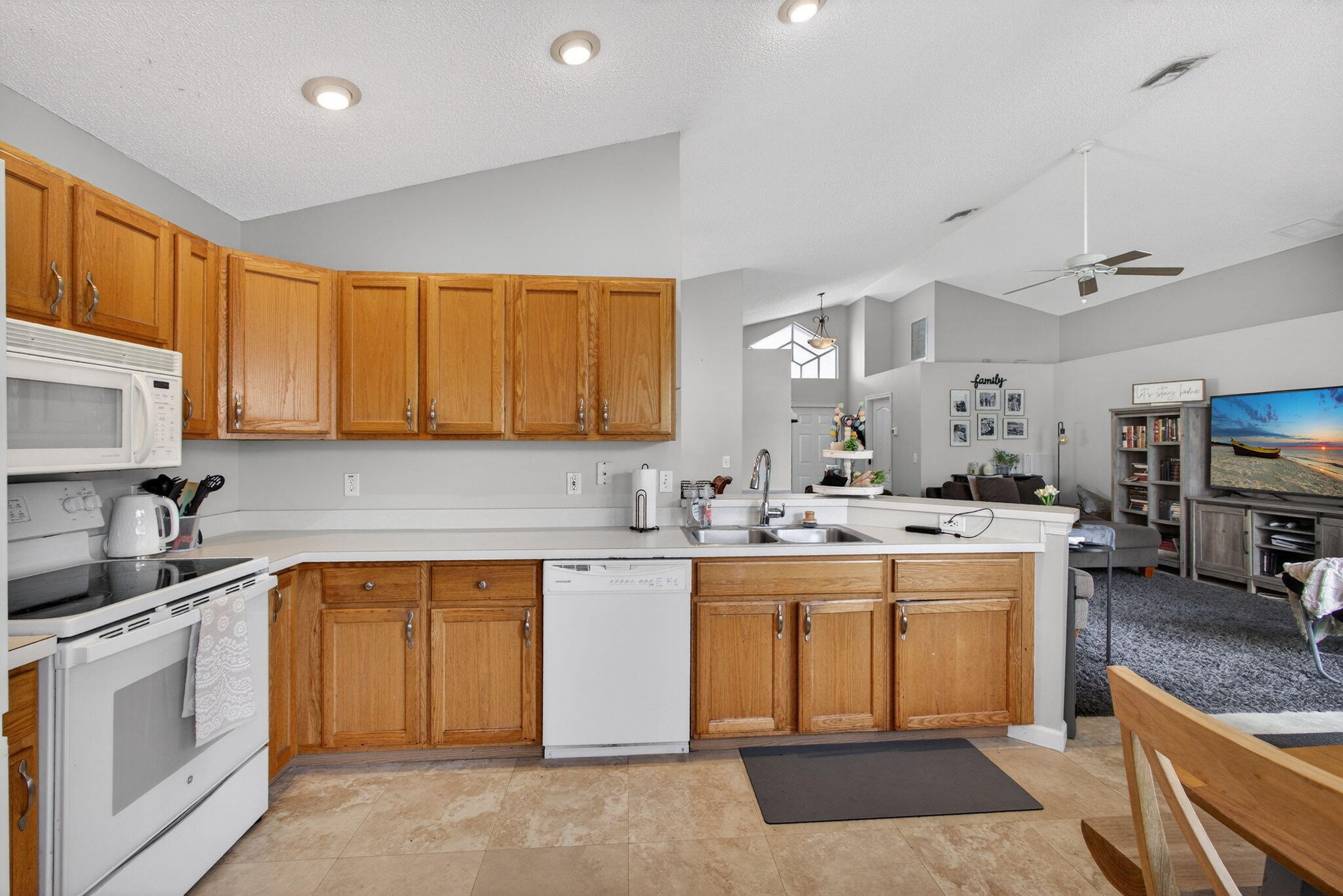 NORMANDY VILLAGE - Residential