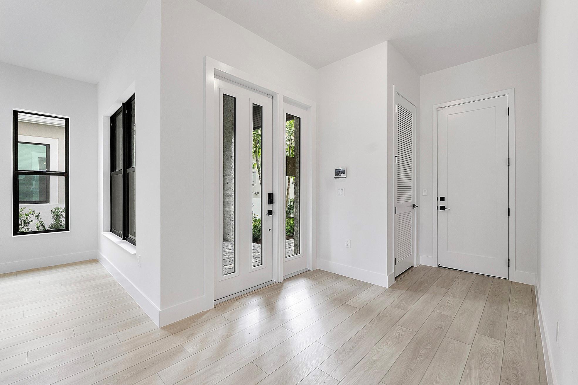 12482 Solana Bay Circle