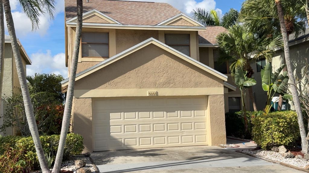 Photo of 5855 Northpointe Lane, Boynton Beach, FL 33437 (MLS # R11149367)