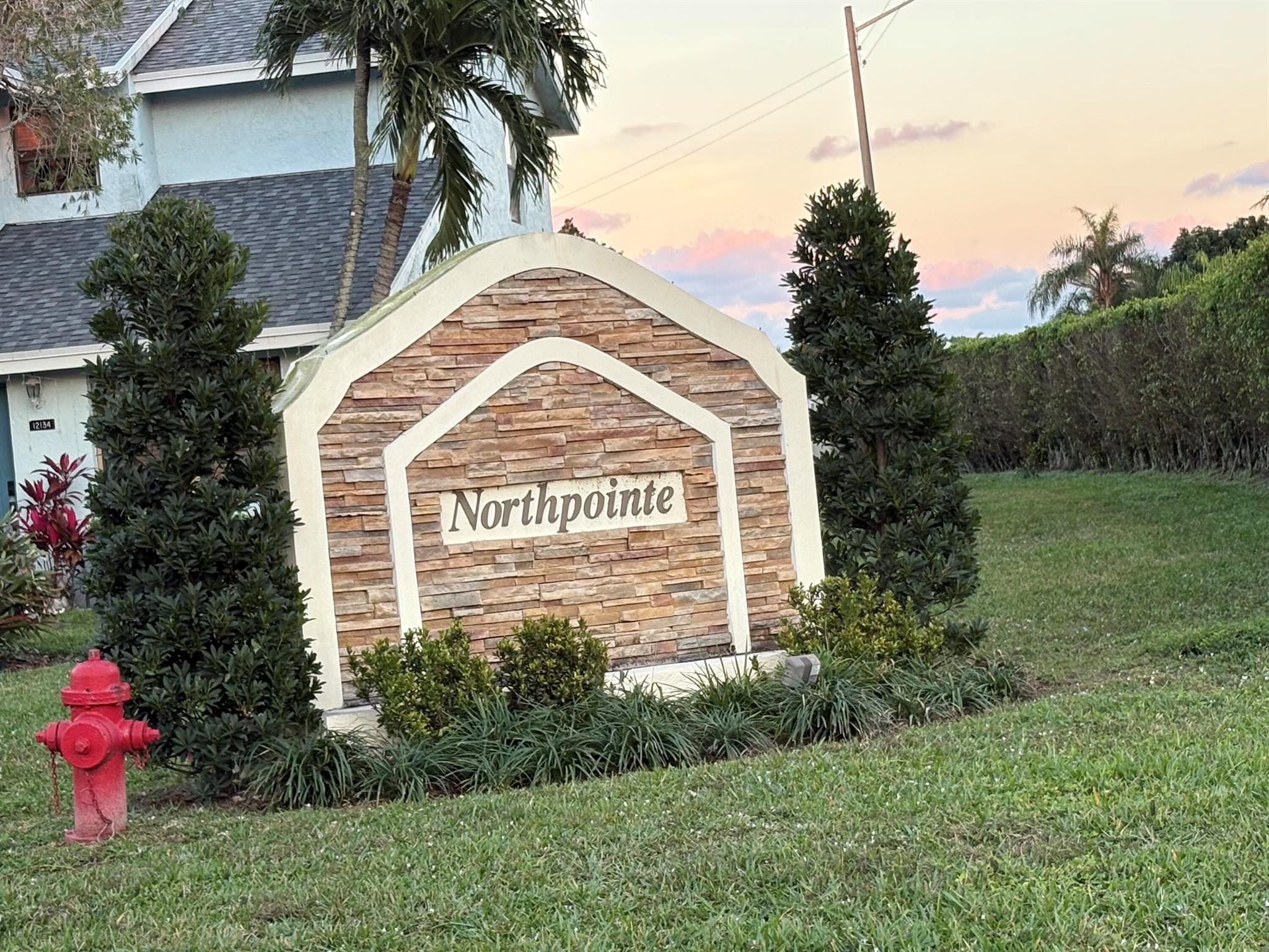 NORTHPOINTE I - Residential Lease