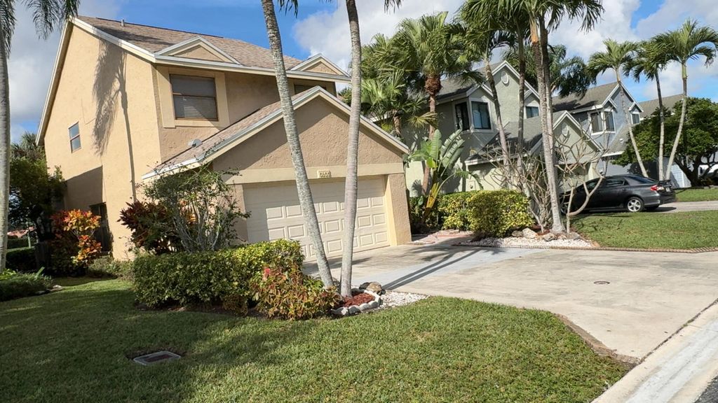 Photo of 5855 Northpointe Lane, Boynton Beach, FL 33437 (MLS # R11149367)