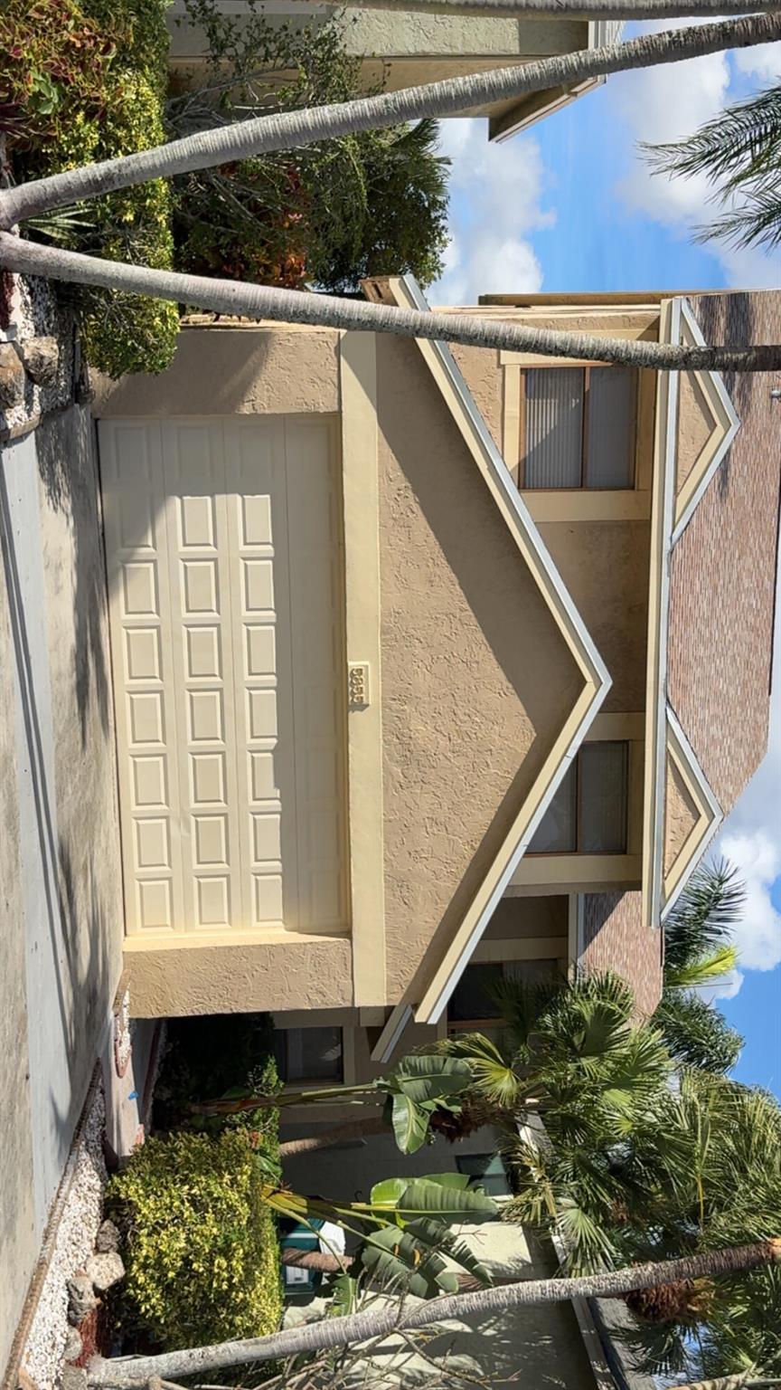 NORTHPOINTE I - Residential Lease