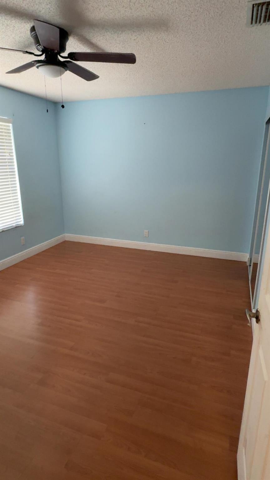 NORTHPOINTE I - Residential Lease