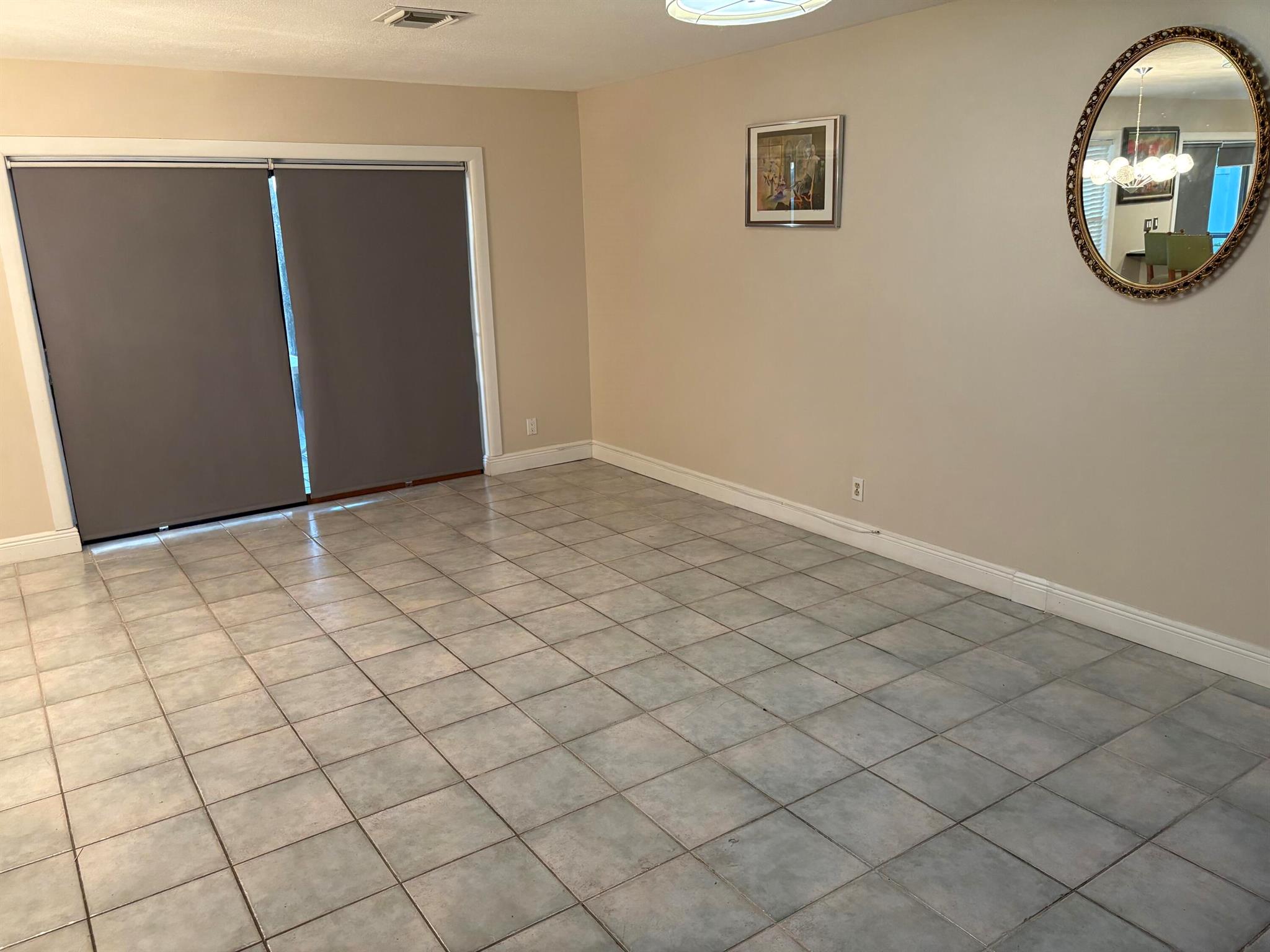 NORTHPOINTE I - Residential Lease