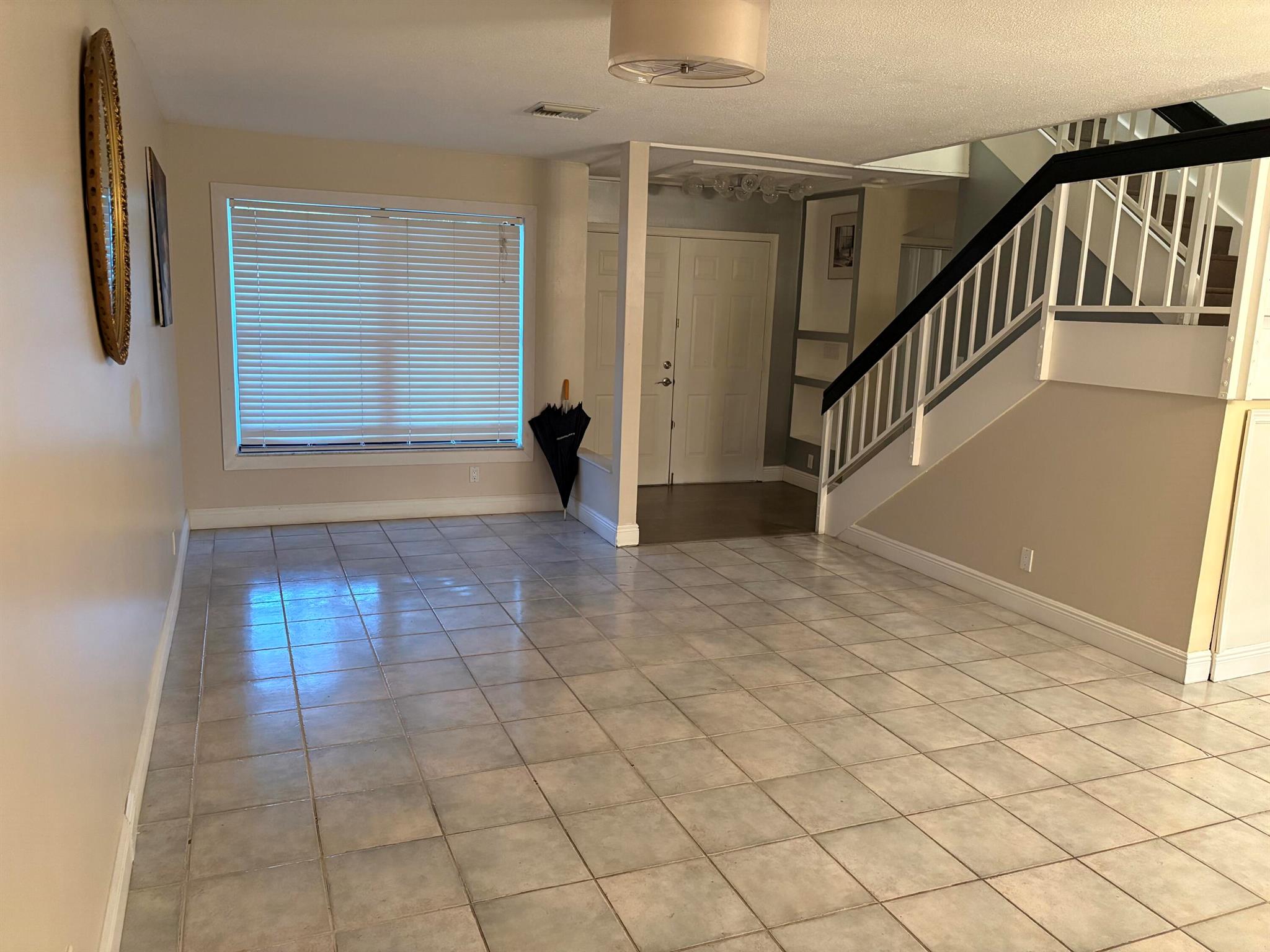 NORTHPOINTE I - Residential Lease