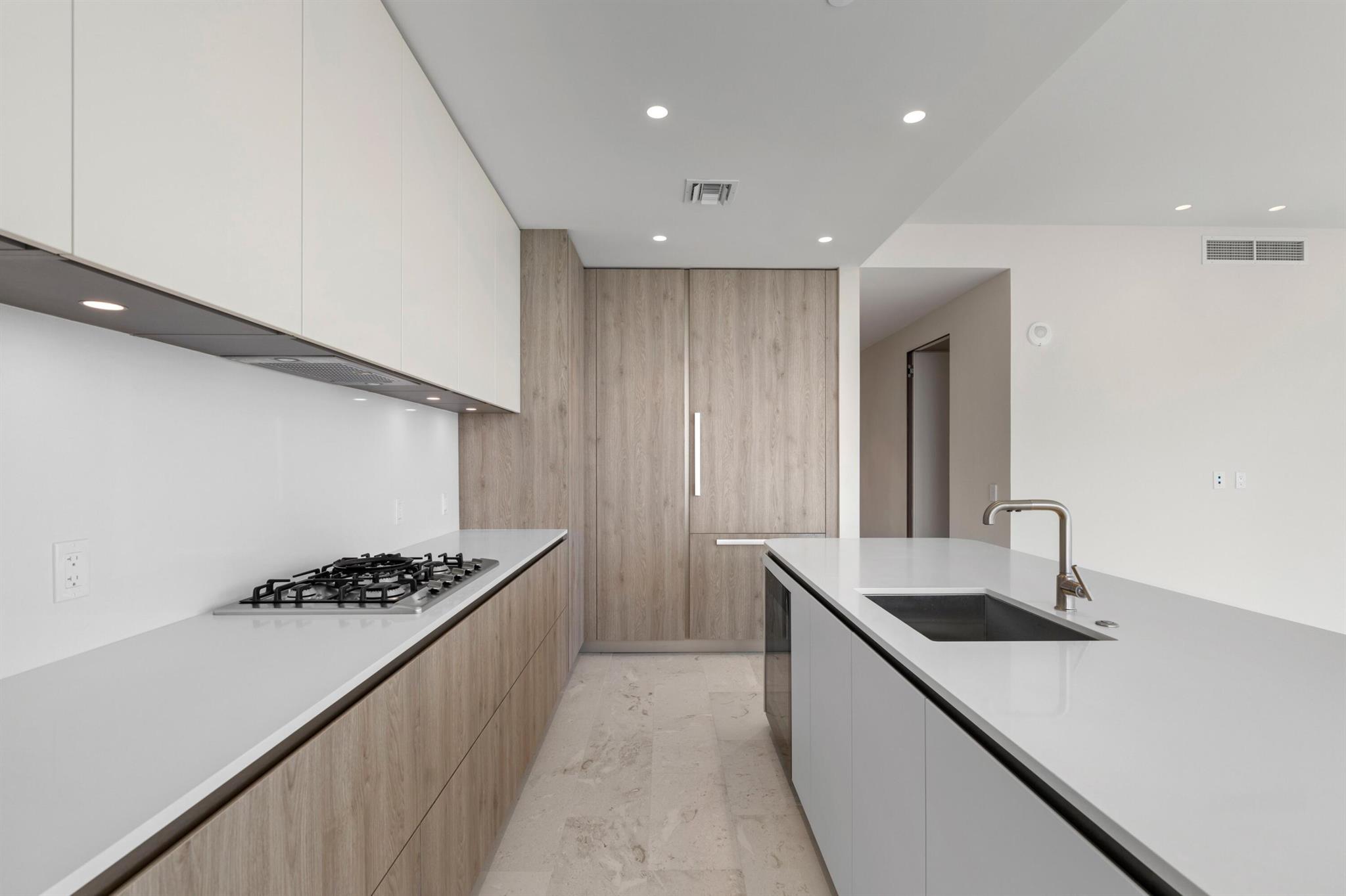 LA Clara - Residential