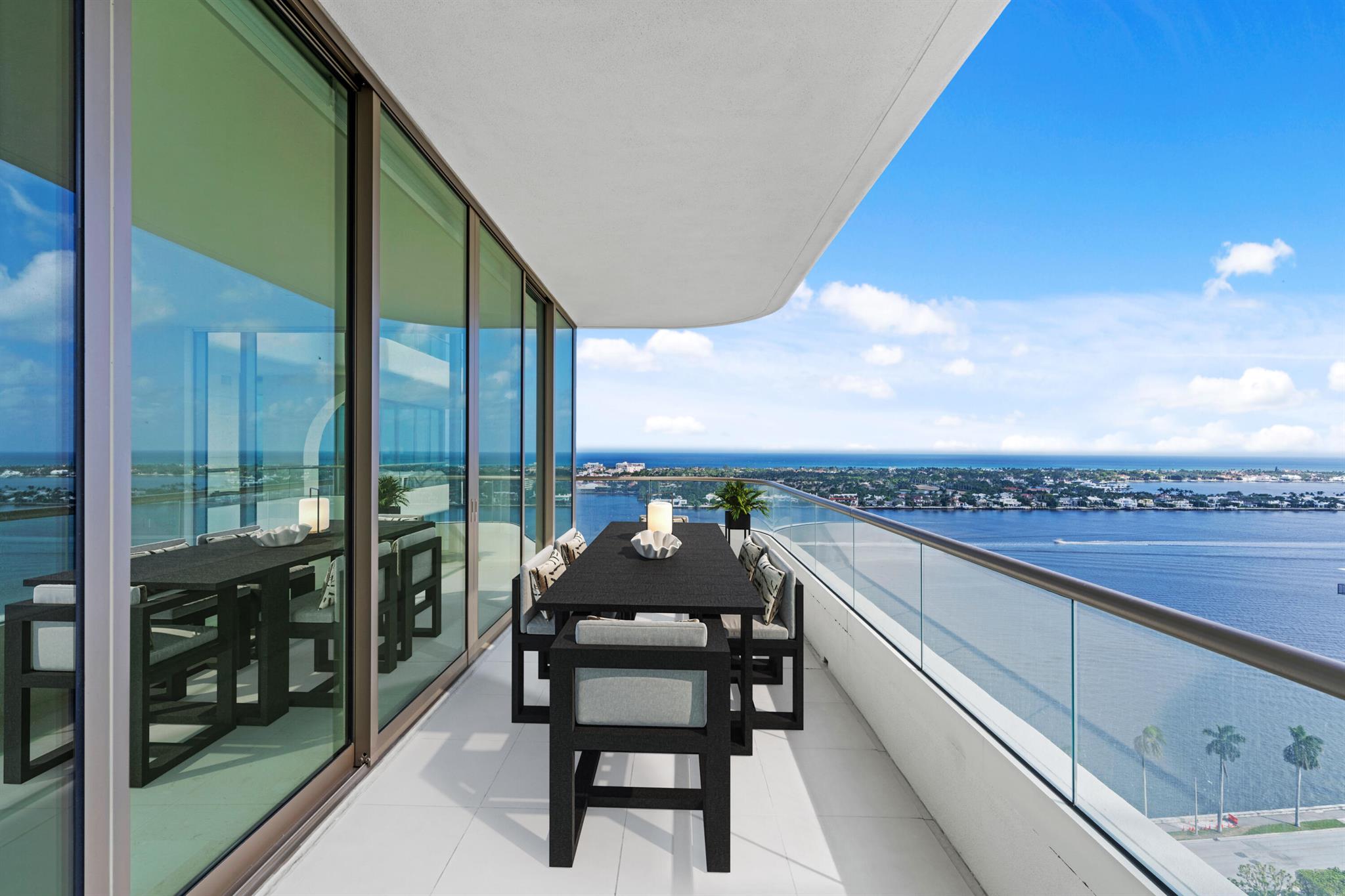 LA Clara - Residential