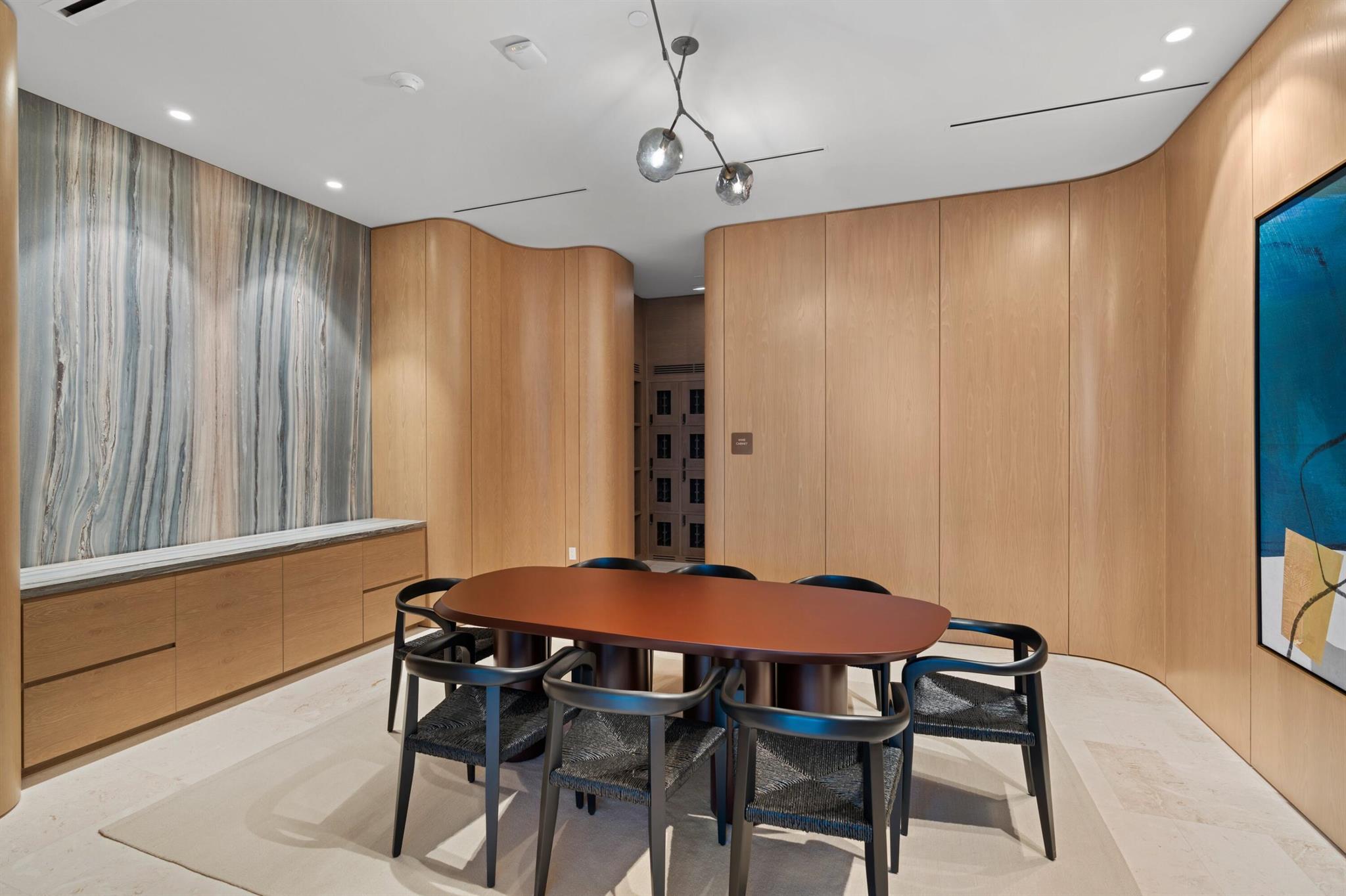 LA Clara - Residential