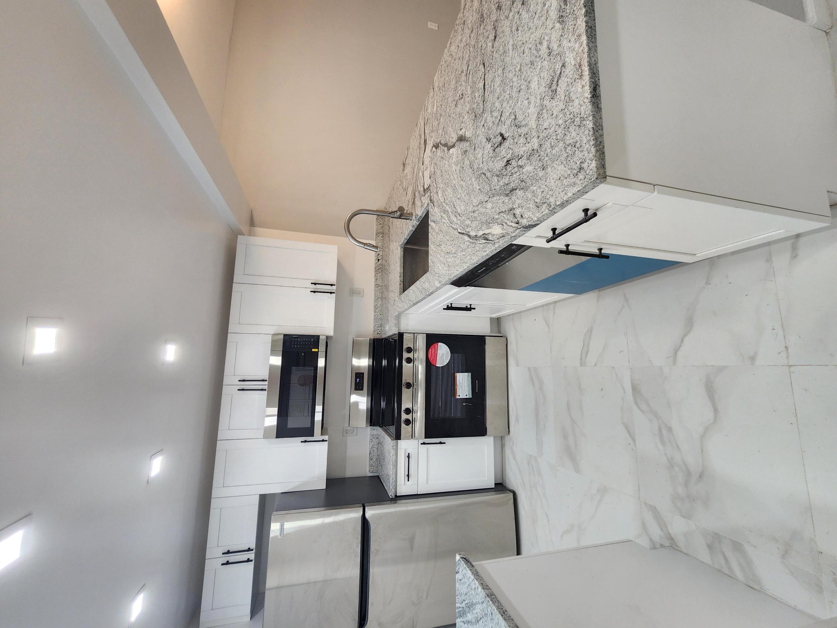 PLANTATION PINES PHASE 1 CONDO - Residential Lease