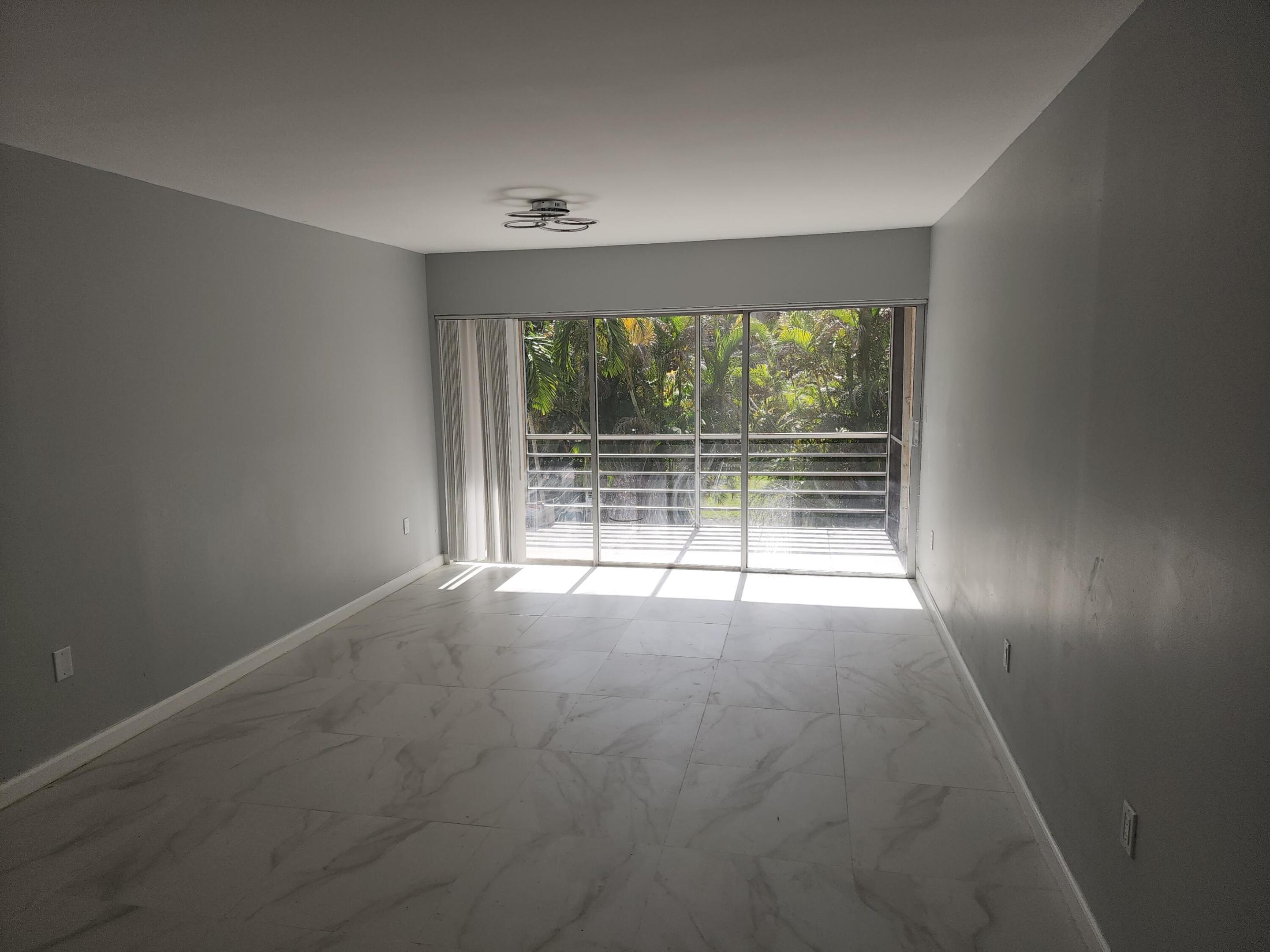 PLANTATION PINES PHASE 1 CONDO - Residential Lease