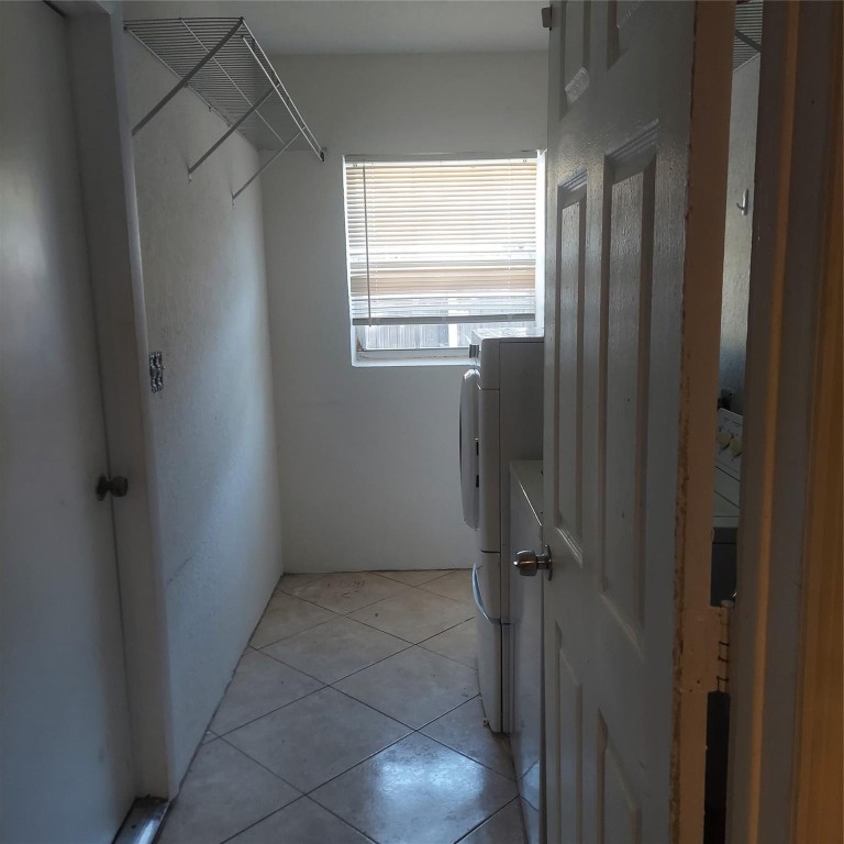 Lauderdale Lakes East Gat - Residential