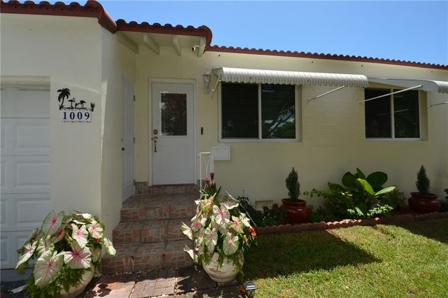 METICULOUS 2BR 1BA HOME WITH GARAGE LOCATED ON QUIET STREET. FEATURES ORIGINAL REFINISHED HARDWOOD FLOORS - HIGH EFFICIENCY A/C & DUCT SYSTEM - UPDATED BATH W/PORCELAIN TILE & CAST IRON TUB - UPDATED KITCHEN W/ITALIAN MARBLE COUNTERTOPS/BACKSPLASH, NEWER STAINLESS STEEL APPLIANCES & PANTRY. LOVELY SUNROOM W/BEAMED CEILING. RECENTLY INSTALLED IMPACT WINDOWS - NEW ELECTRICAL PANELS - HUGE PRIVATE FENCED YARD W/PATIO PROVIDES ROOM FOR EXPANSION AND POOL. STORAGE SHED. CLOSE TO BEACH, GOLF COURSE AND DOWNTOWN.