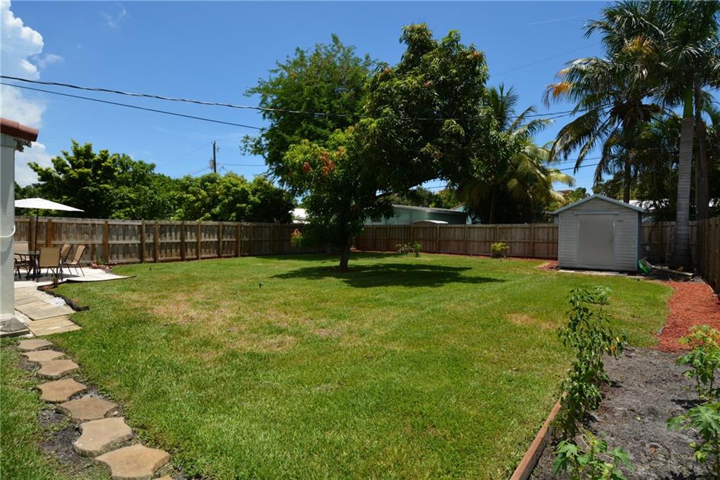 Hollywood Lawns 2-58 B - Residential