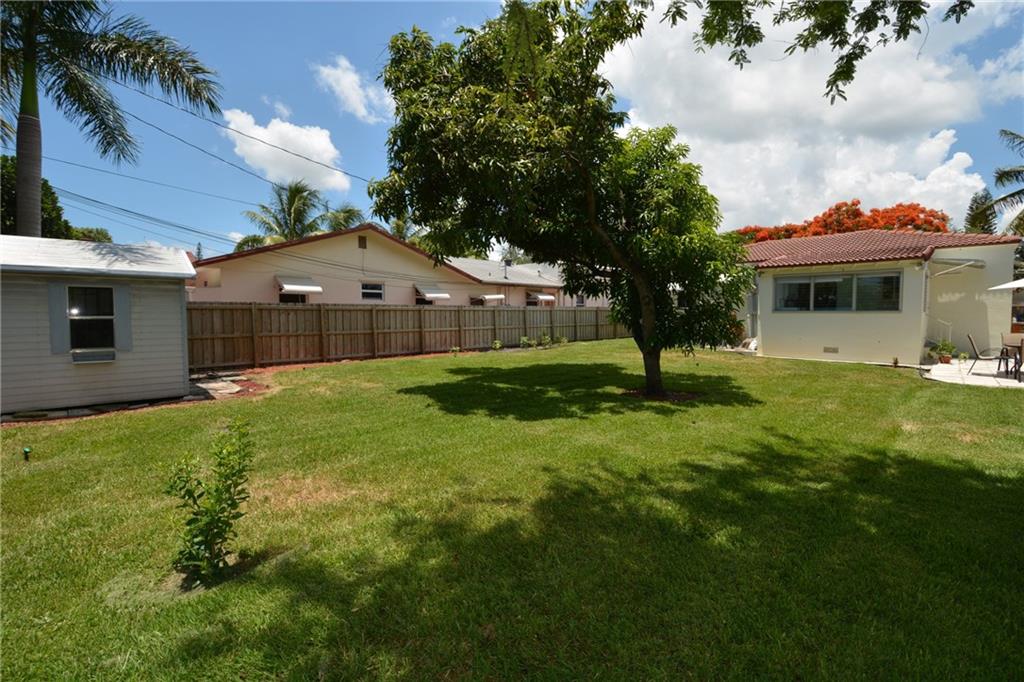 Hollywood Lawns 2-58 B - Residential