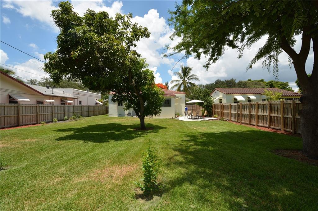 Hollywood Lawns 2-58 B - Residential