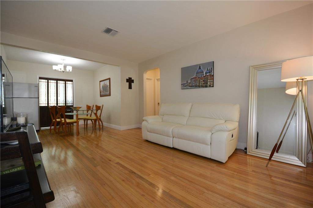 Hollywood Lawns 2-58 B - Residential