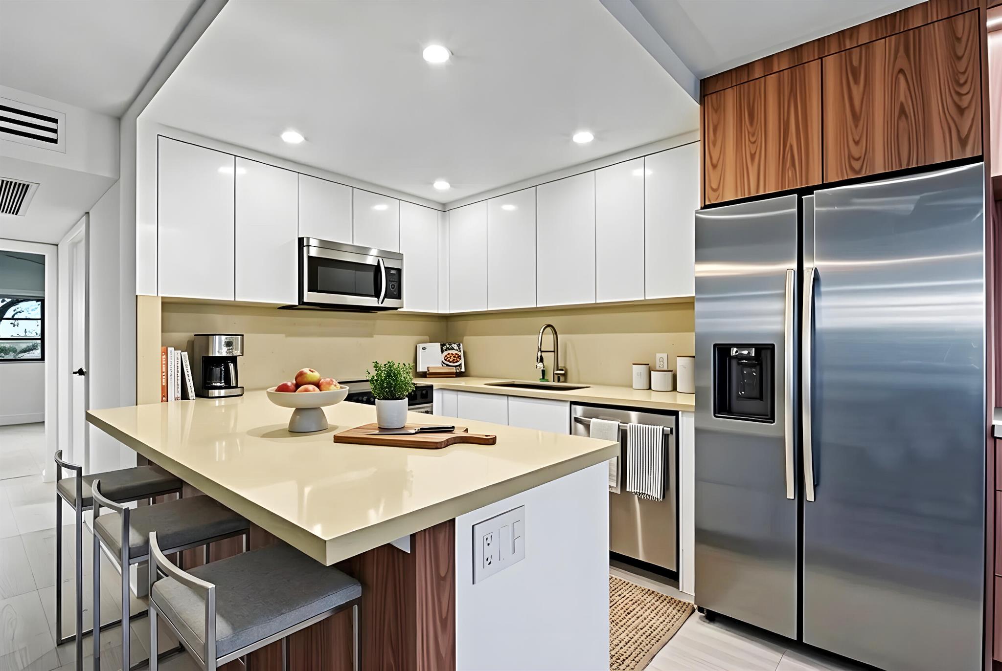 NEWPORT Q CONDO - Residential