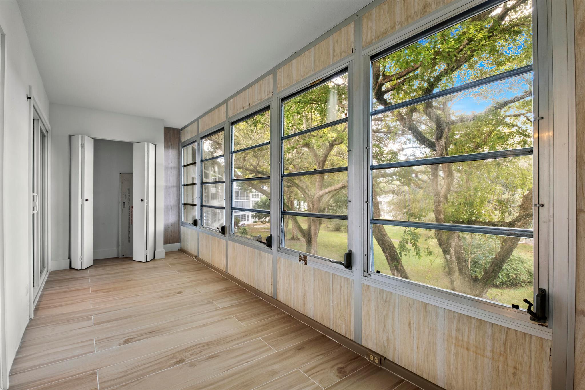 NEWPORT Q CONDO - Residential