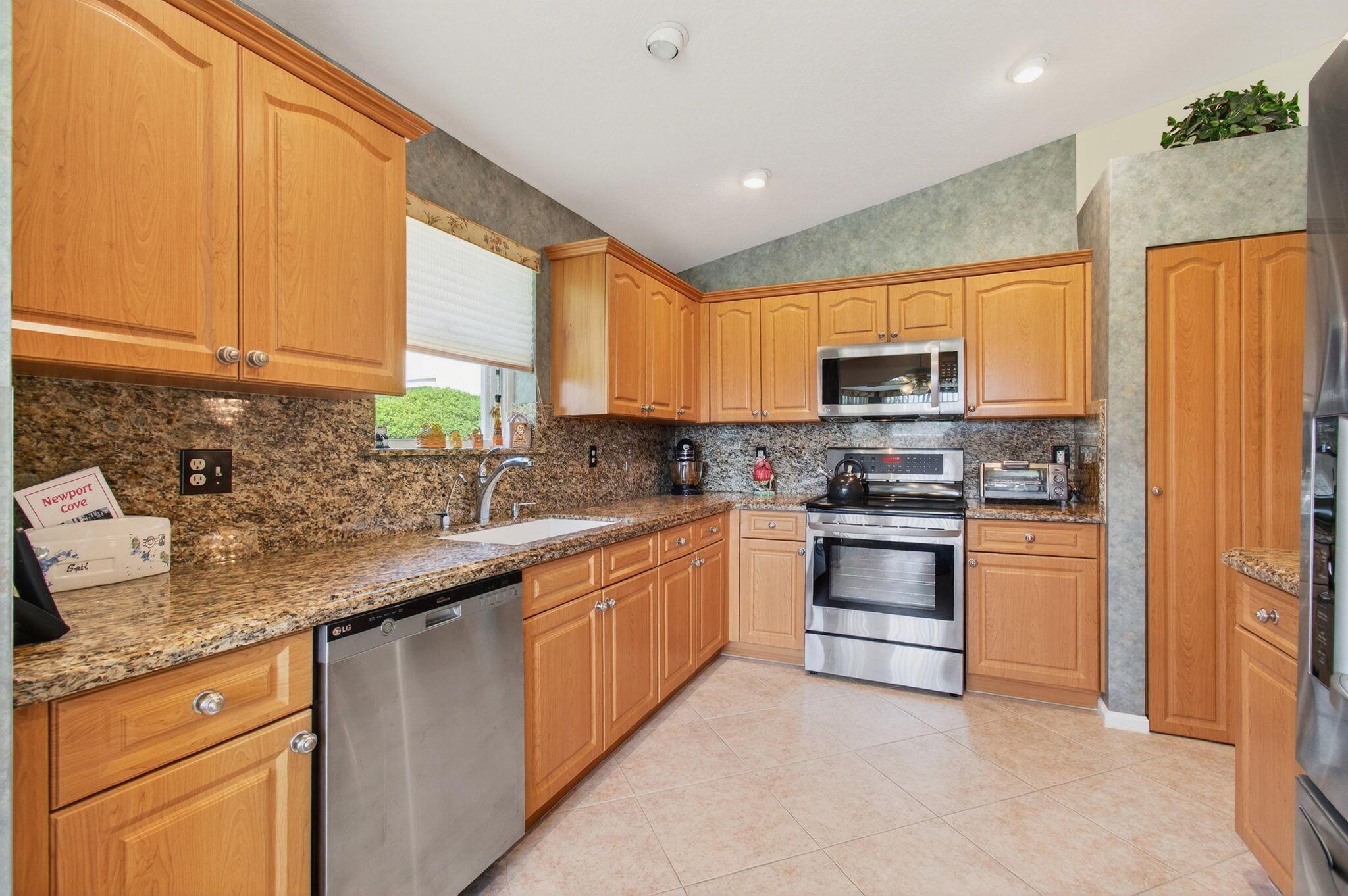 14190 Castlerock Way