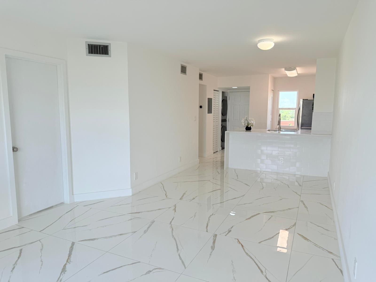 2106 S Cypress Bend Dr 508