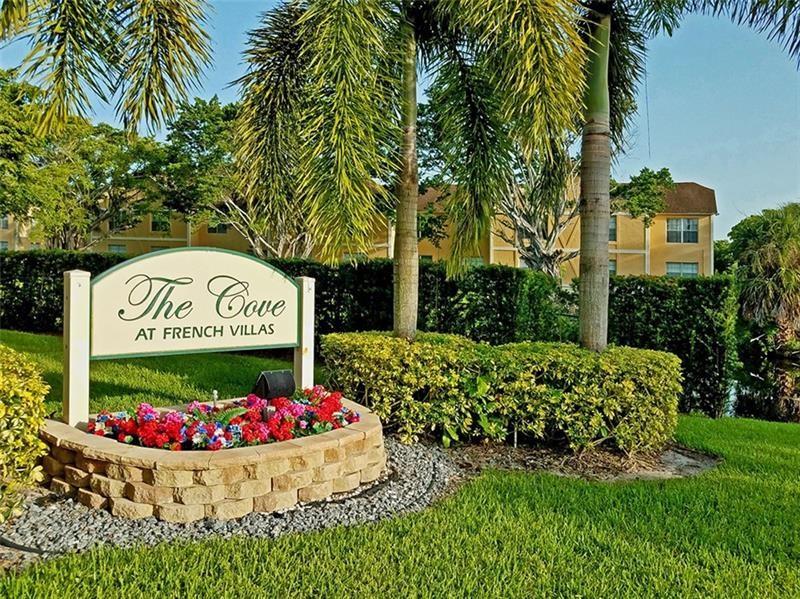 Beautiful spacious 2/2 second floor - with water view. Granite countertop on breakfast area in the kitchen, fairly new a/c and water heater. Trash & basic cable included with the Rent. Easy access to shopping areas, schools, expressways. Beautiful pool area and basketball court. Well maintained community.