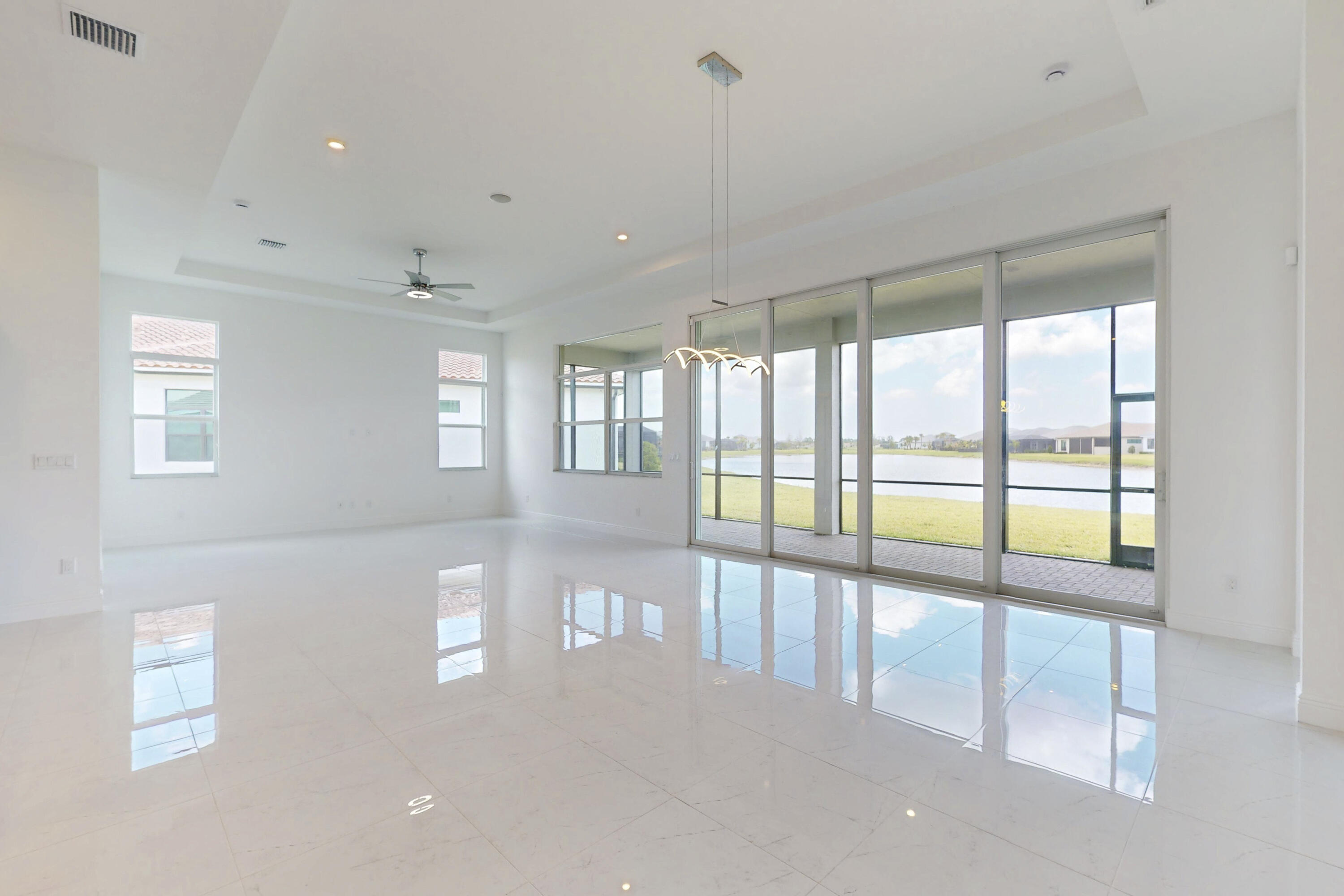 VERANO - Residential