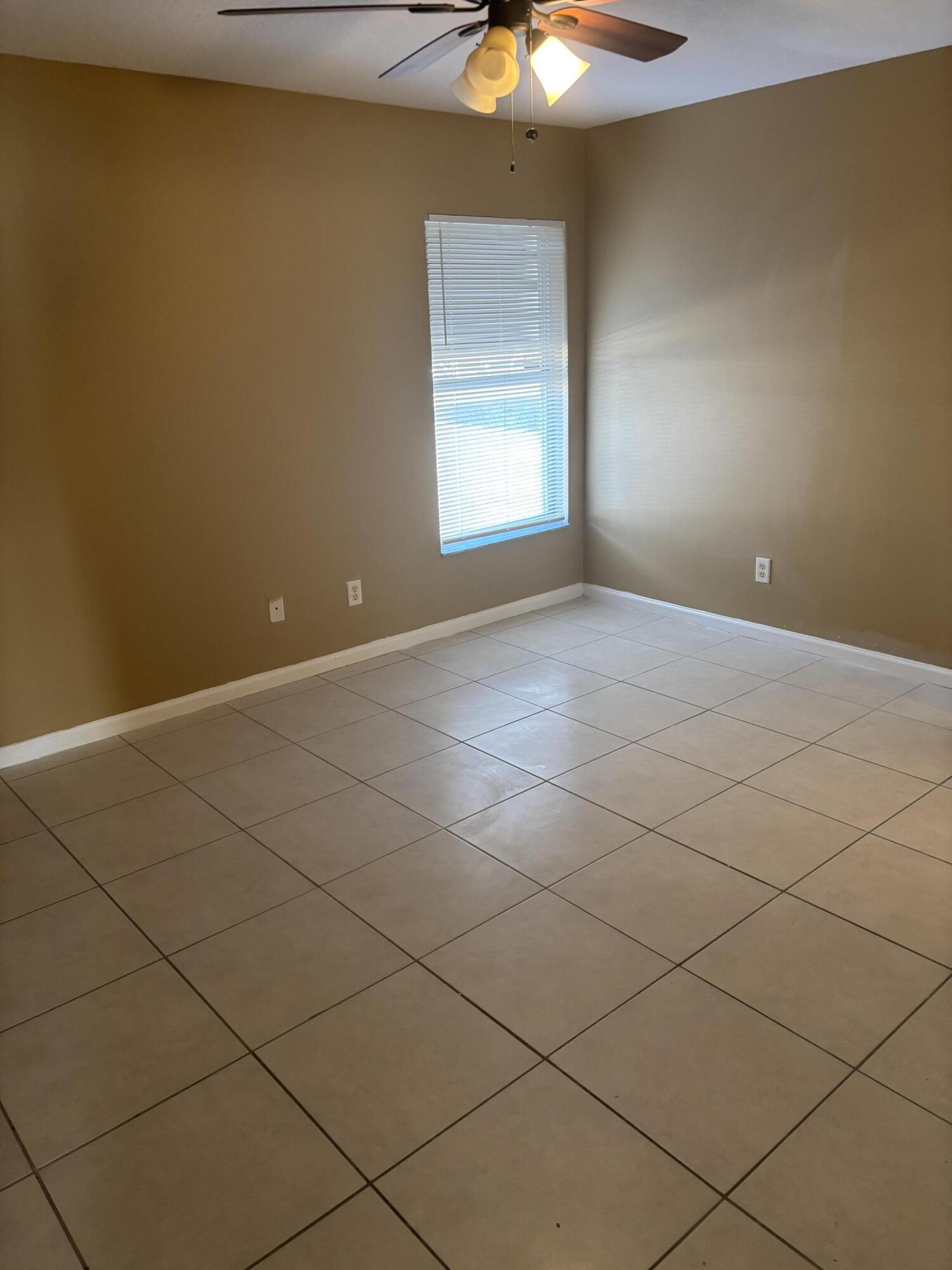 PORT ST LUCIE SECTION 27 - Residential Lease