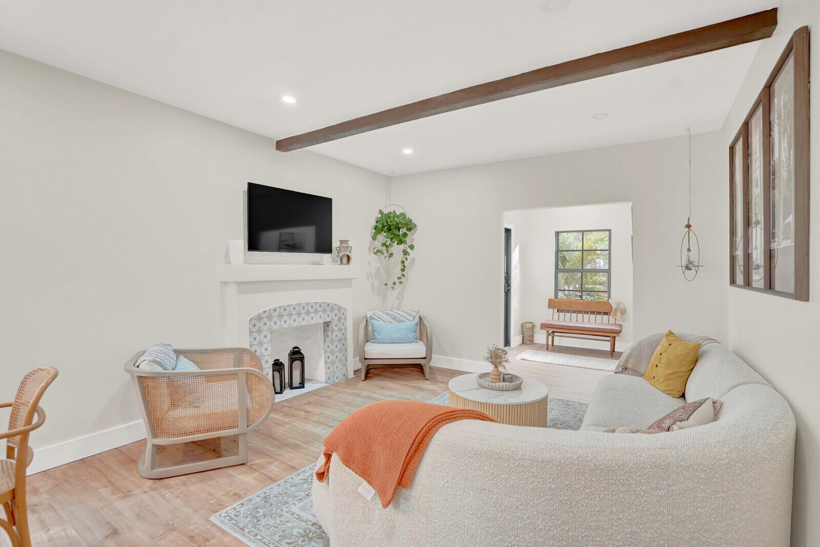 FERNWOOD - Residential Lease