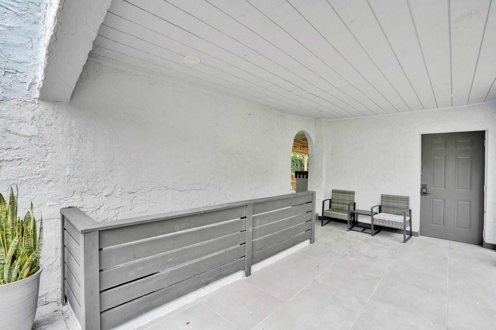 FERNWOOD - Residential Lease