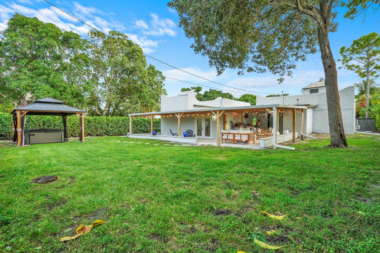 FERNWOOD - Residential Lease