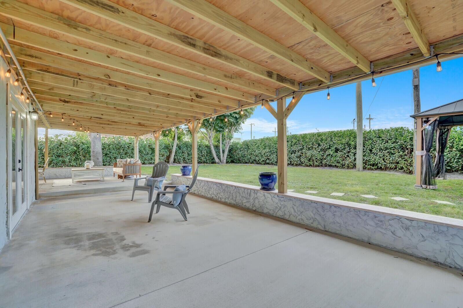 FERNWOOD - Residential Lease