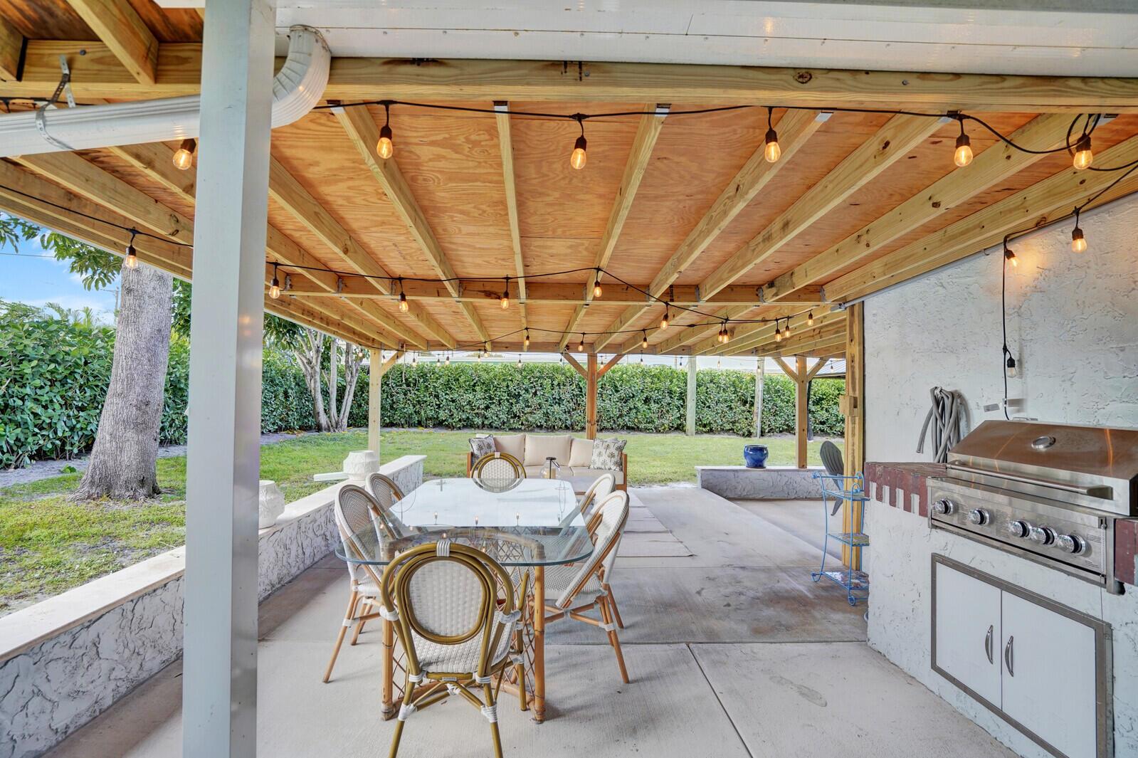 FERNWOOD - Residential Lease