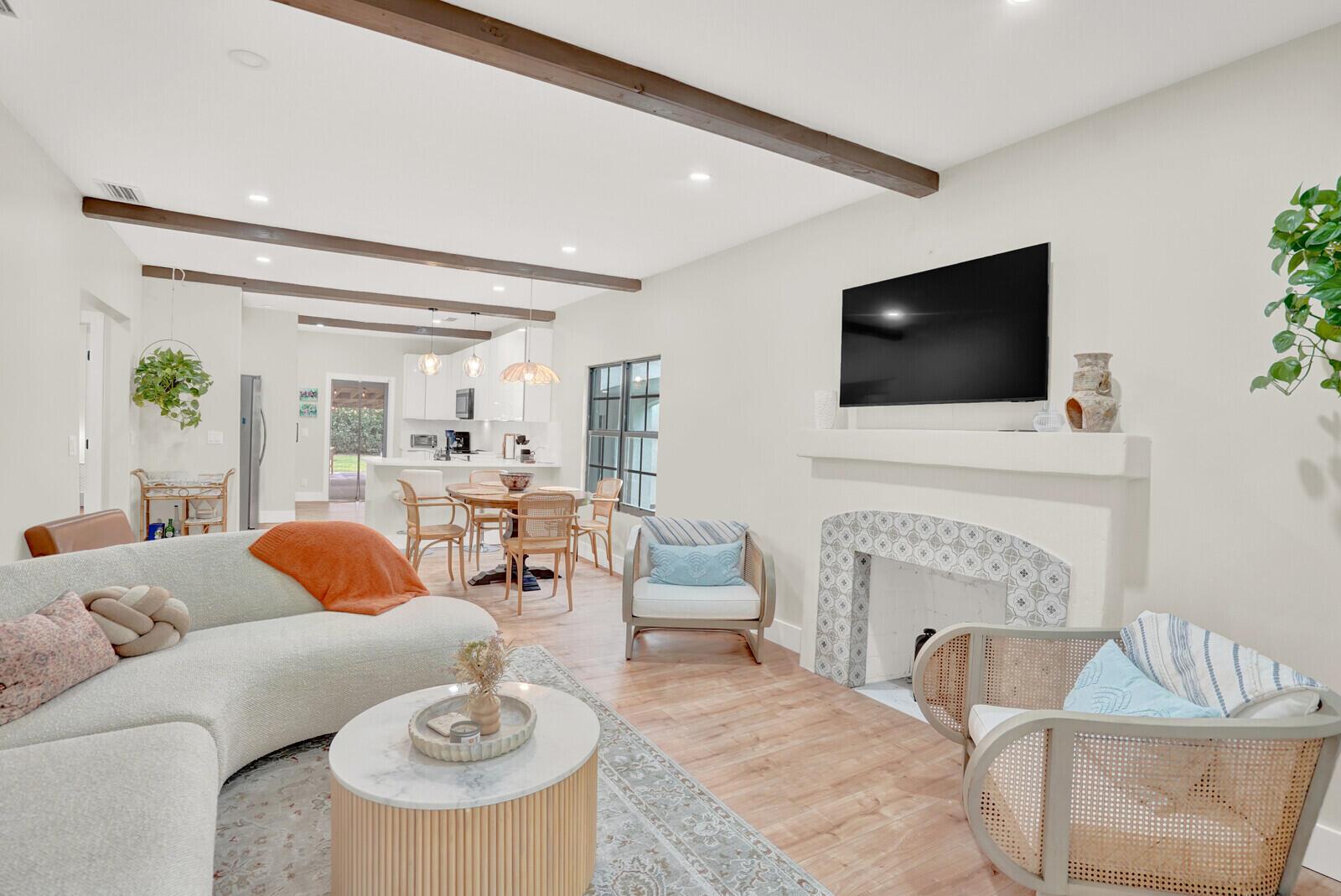 FERNWOOD - Residential Lease