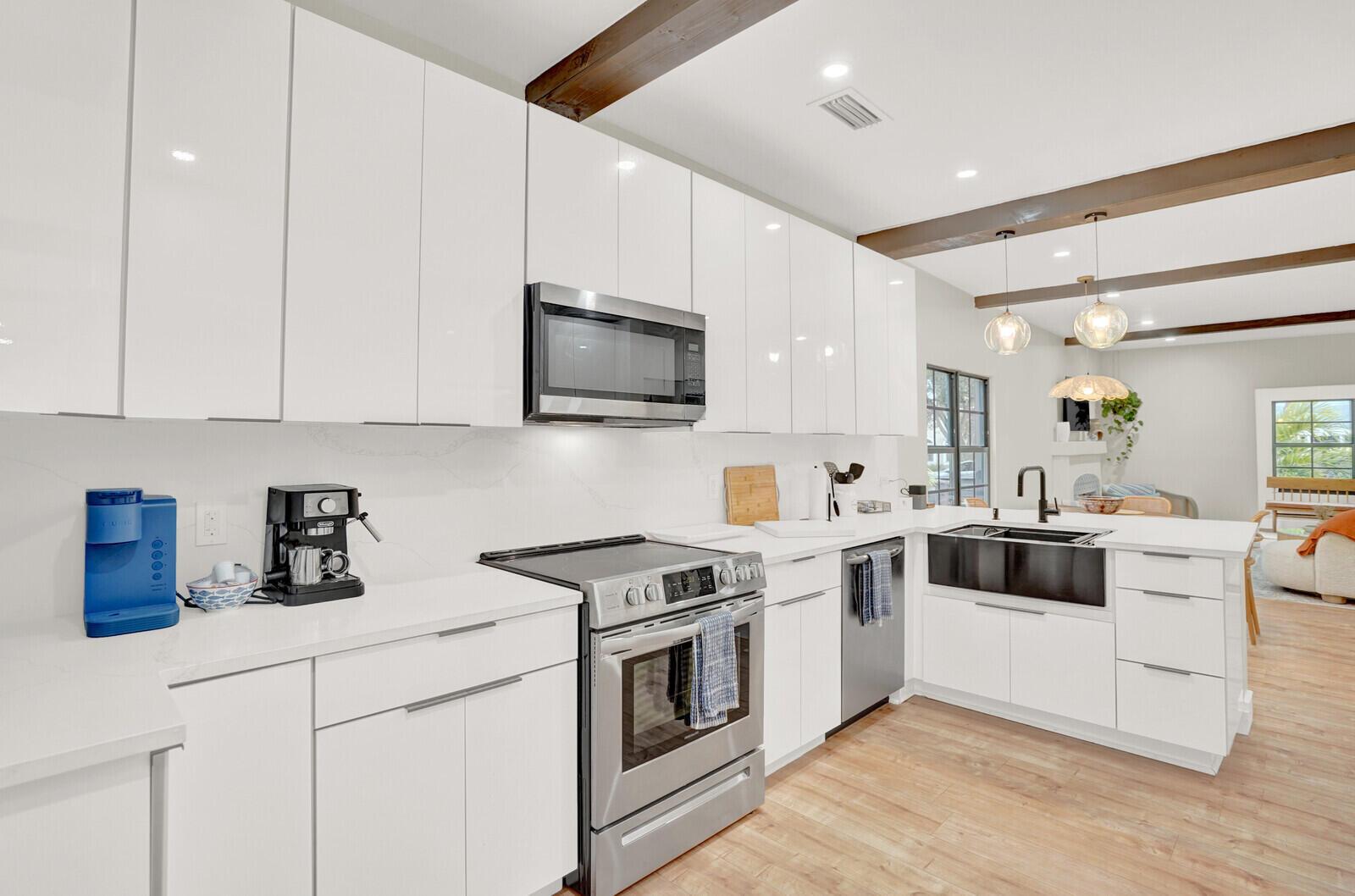 FERNWOOD - Residential Lease