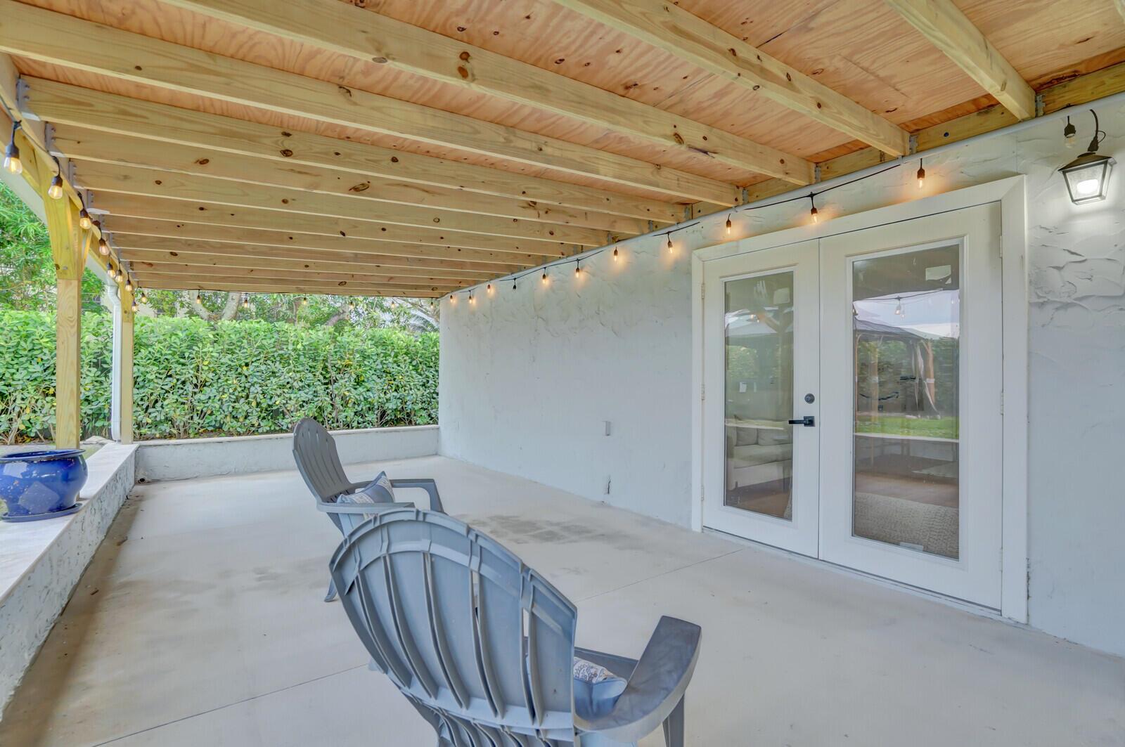 FERNWOOD - Residential Lease