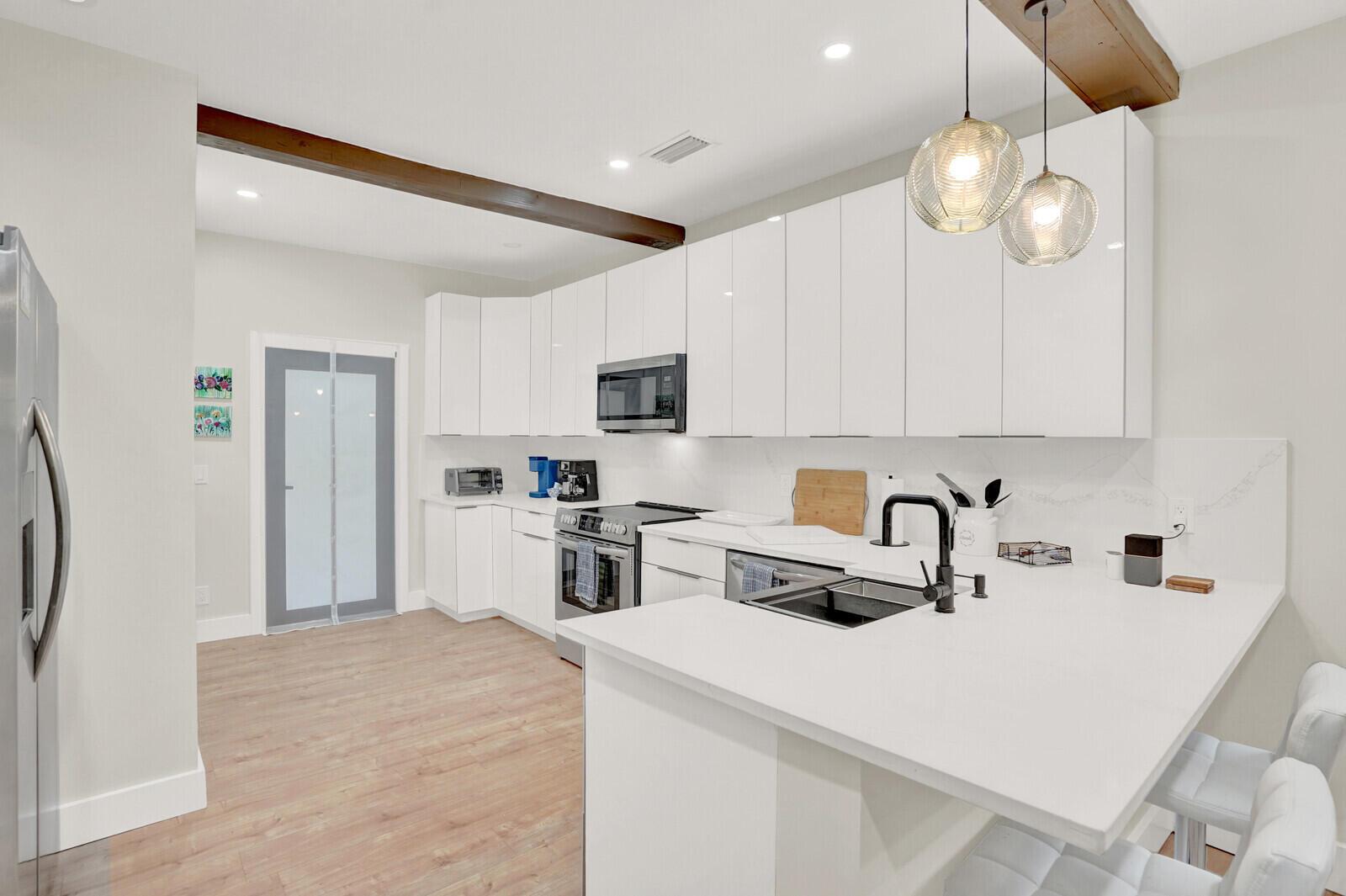 FERNWOOD - Residential Lease