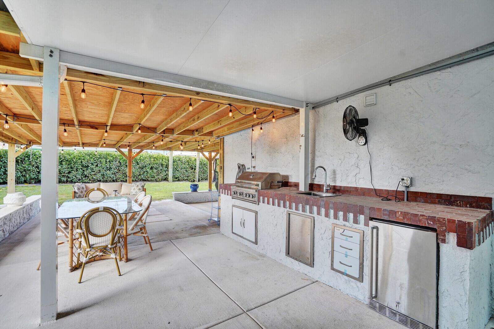 FERNWOOD - Residential Lease