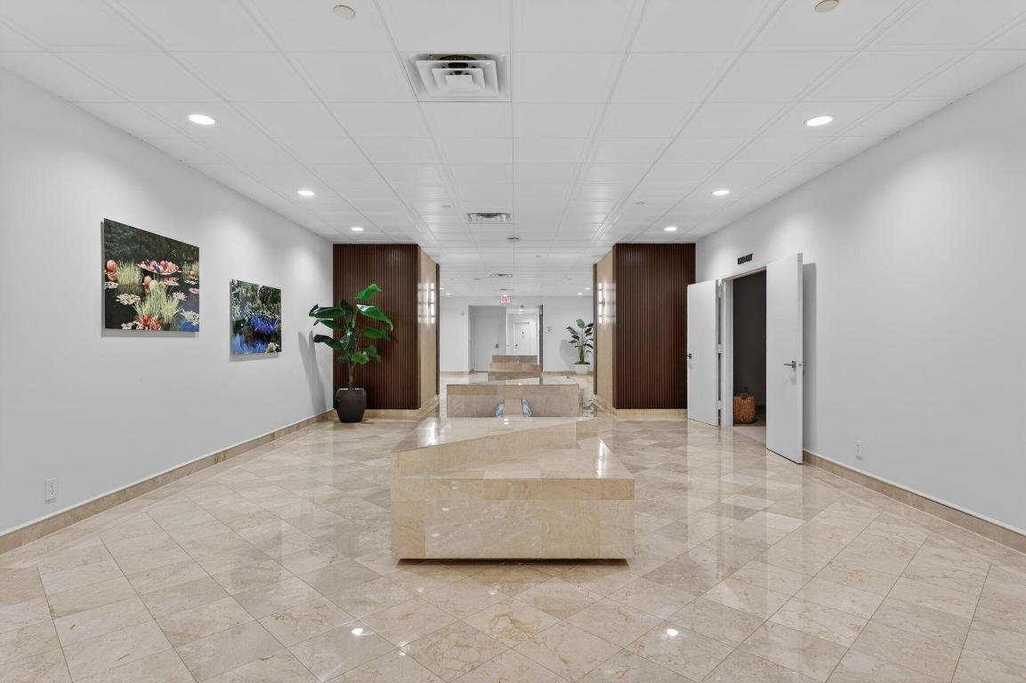 SEA RANCH CLUB OF BOCA I CONDO - Residential Lease