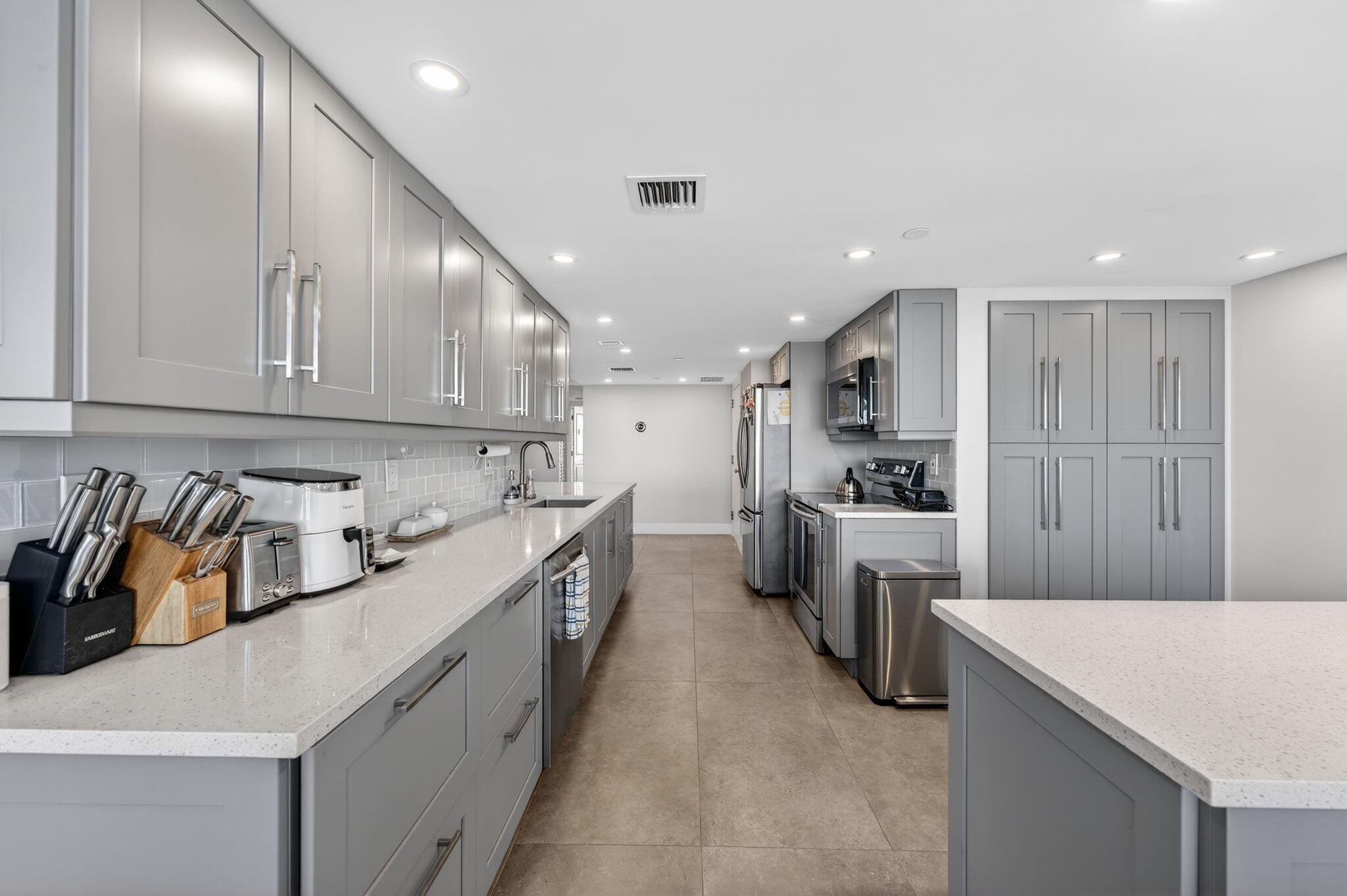 SEA RANCH CLUB OF BOCA I - Residential Lease