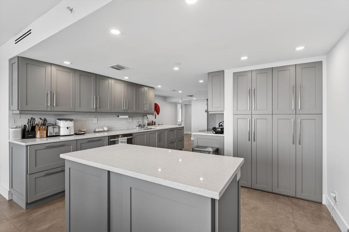 SEA RANCH CLUB OF BOCA I CONDO - Residential Lease