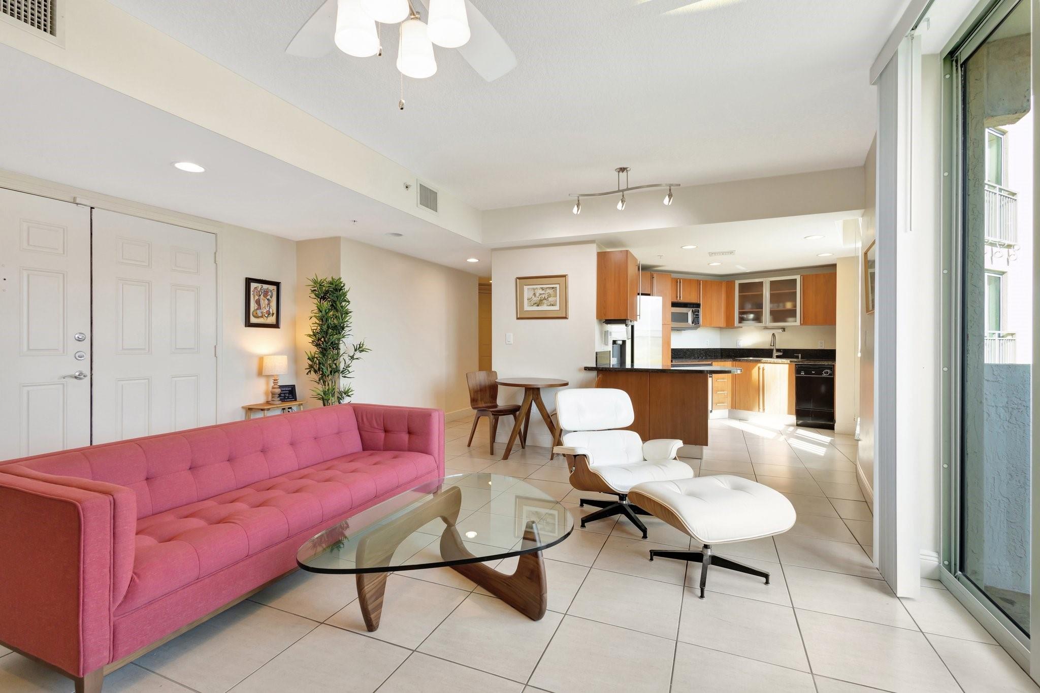 610 Clematis St 412