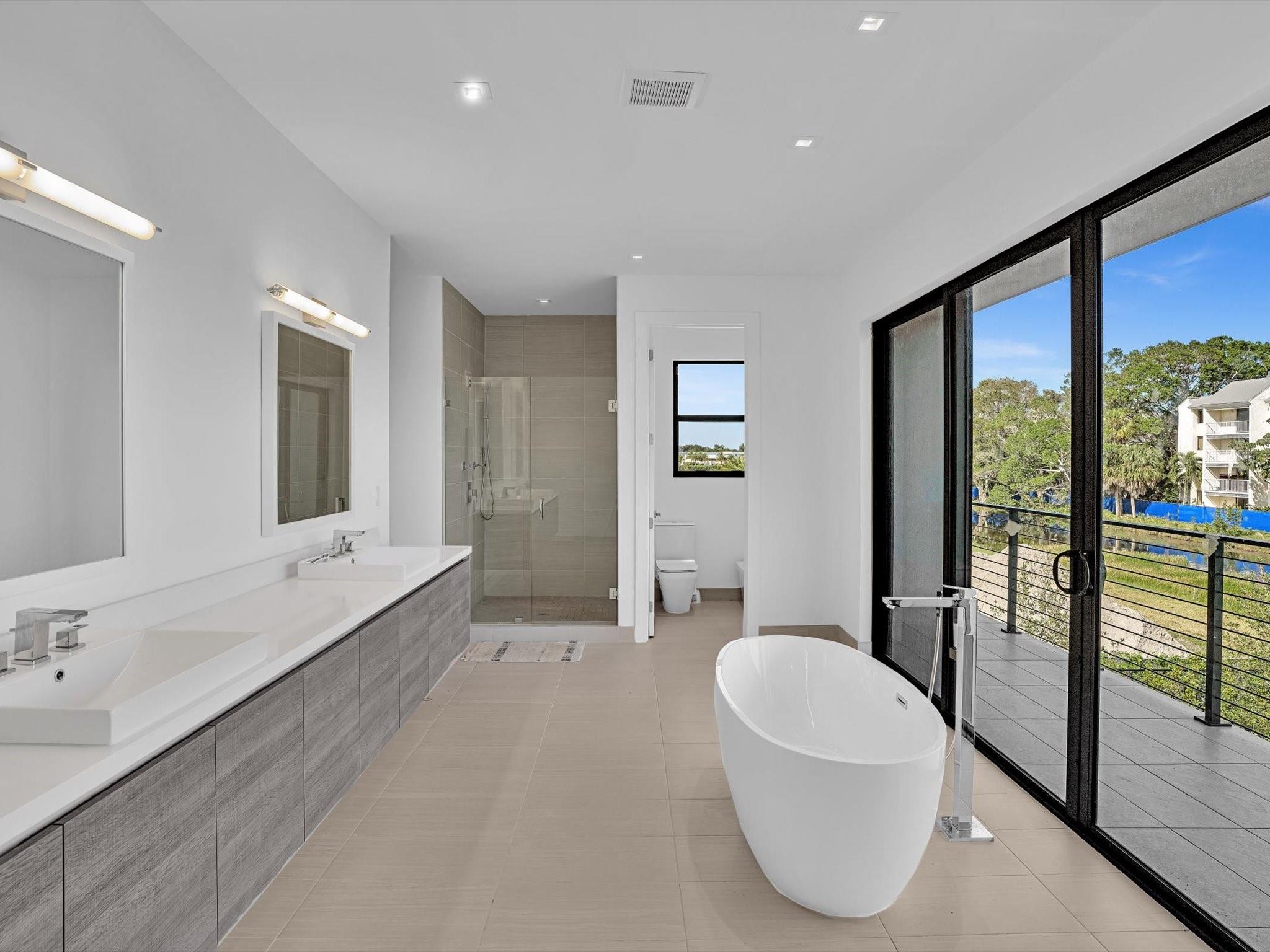 WESTON ESTATES - Residential