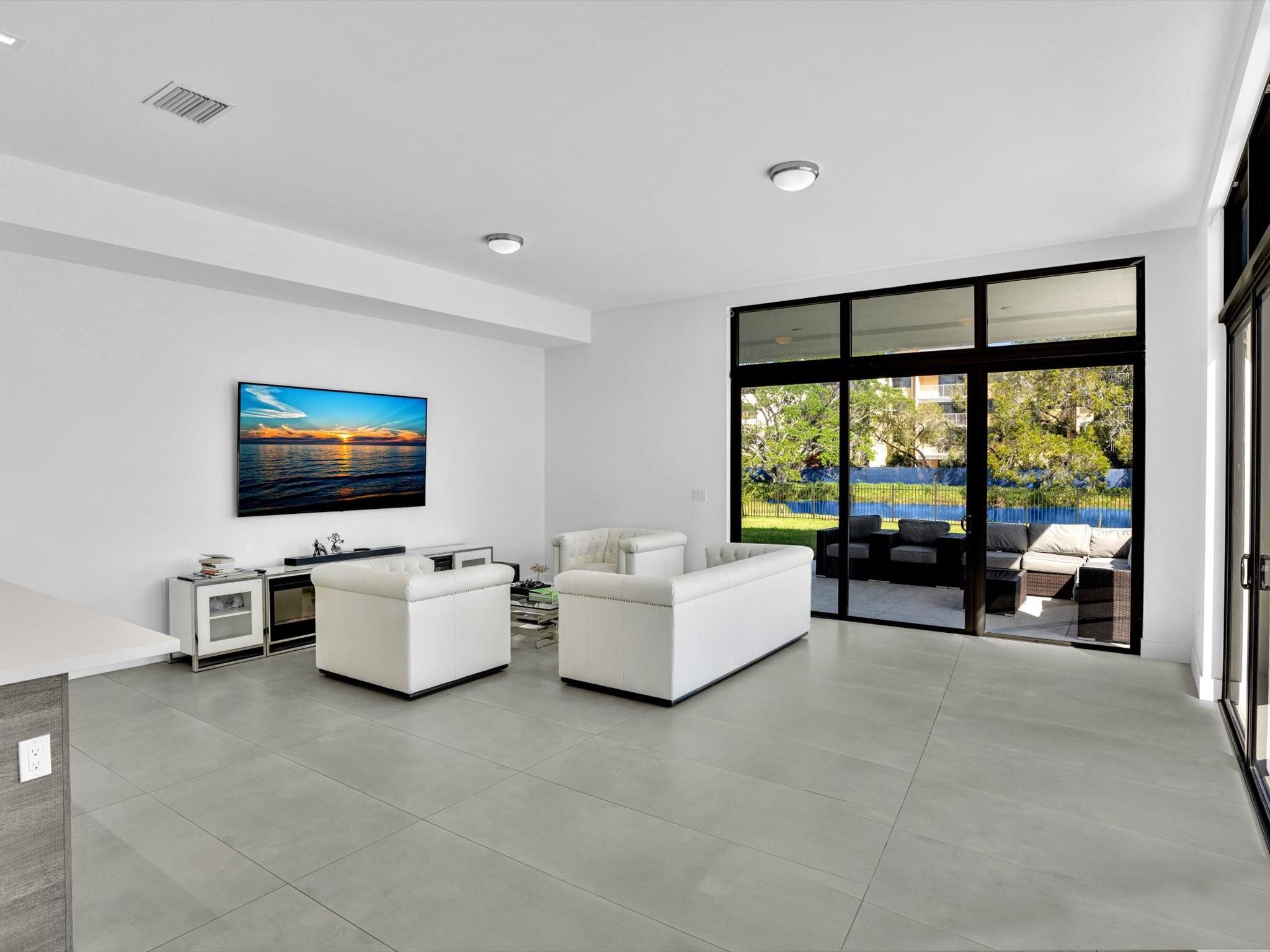 WESTON ESTATES - Residential