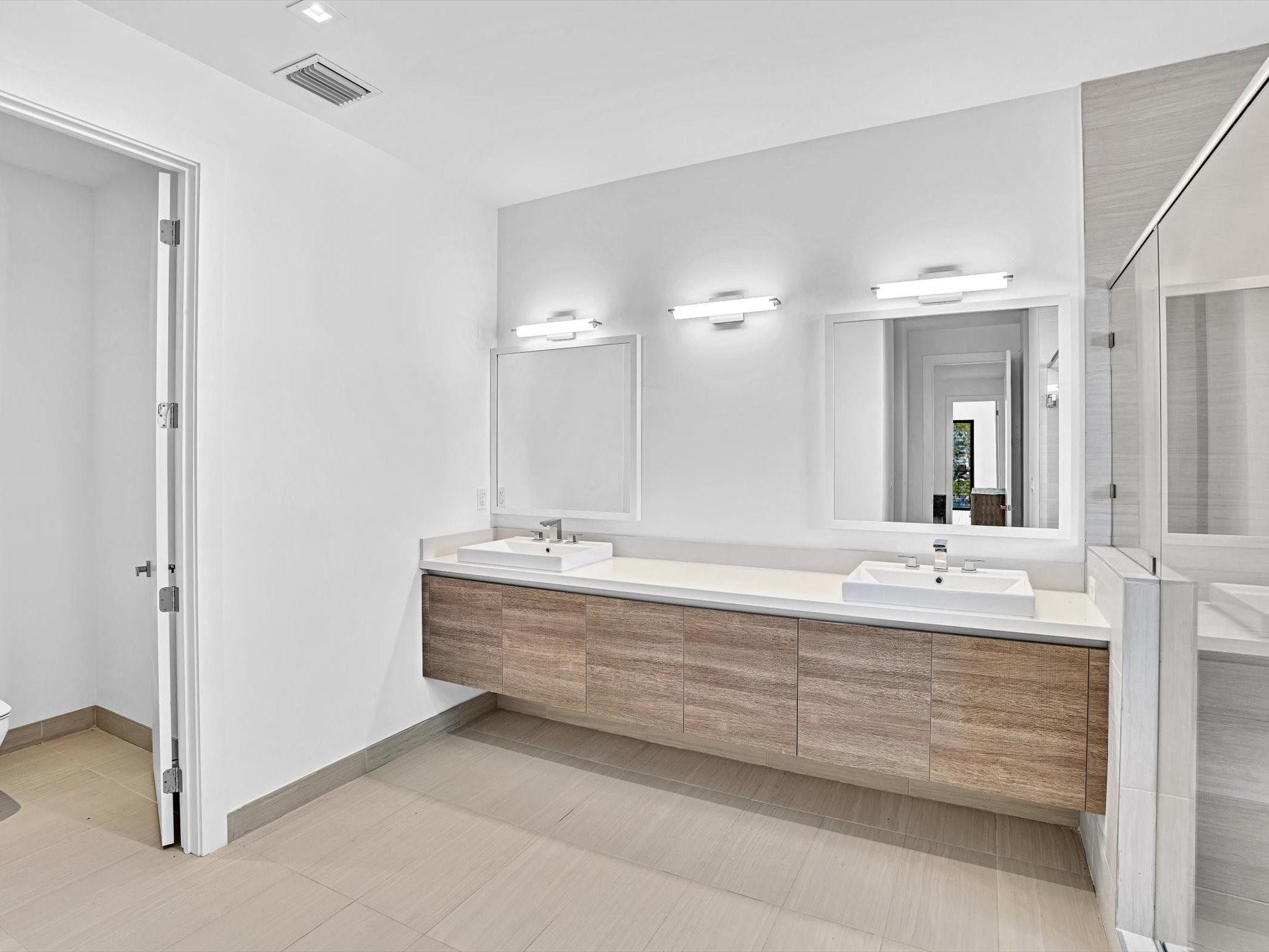 WESTON ESTATES - Residential