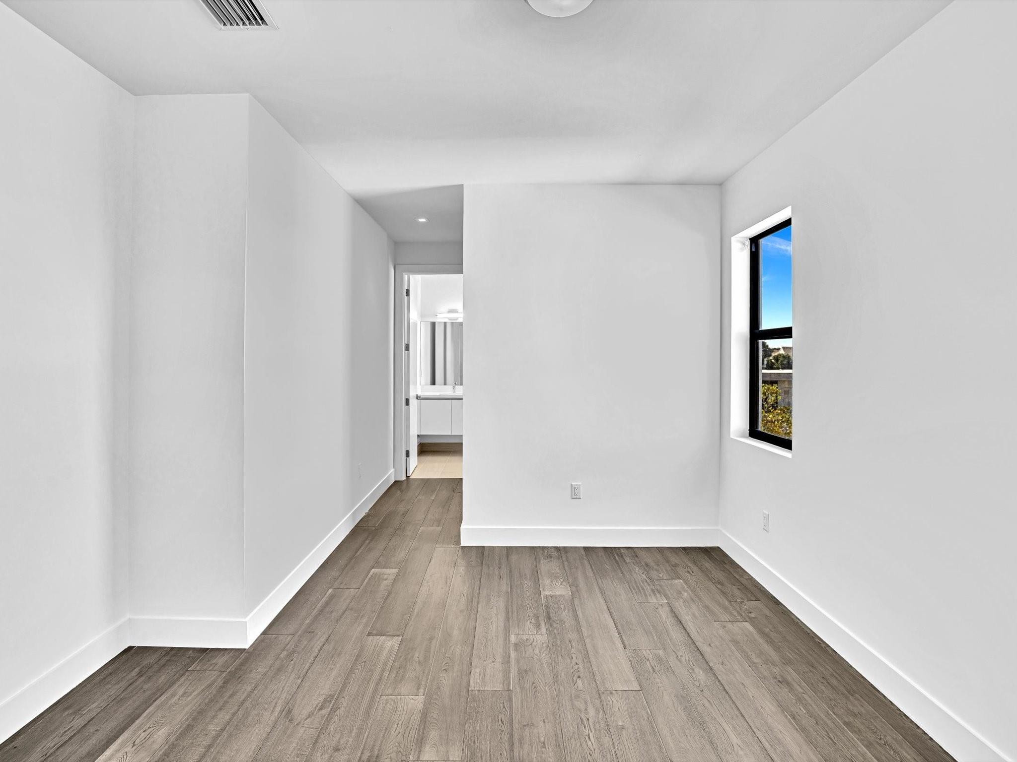 WESTON ESTATES - Residential