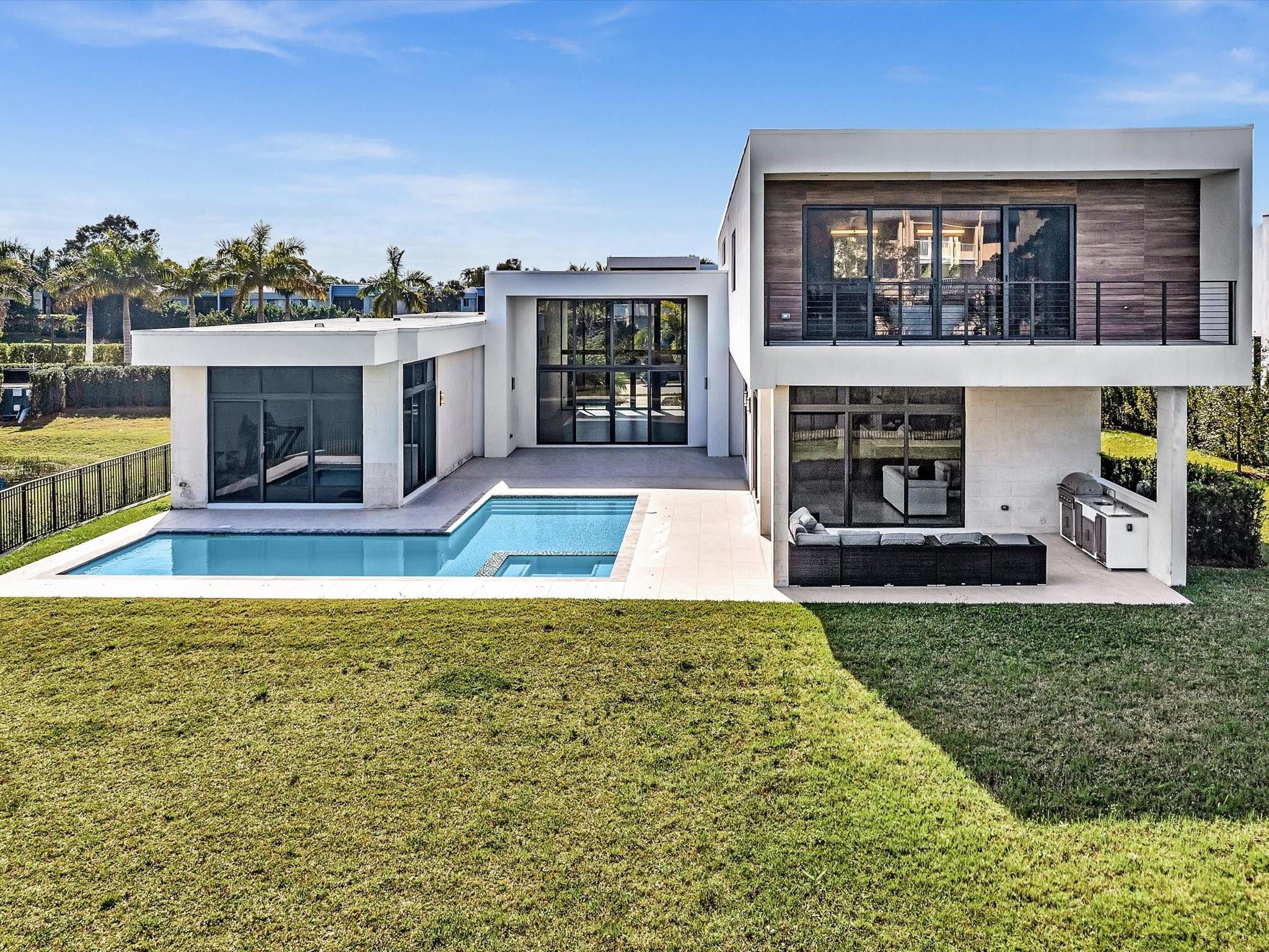 WESTON ESTATES - Residential